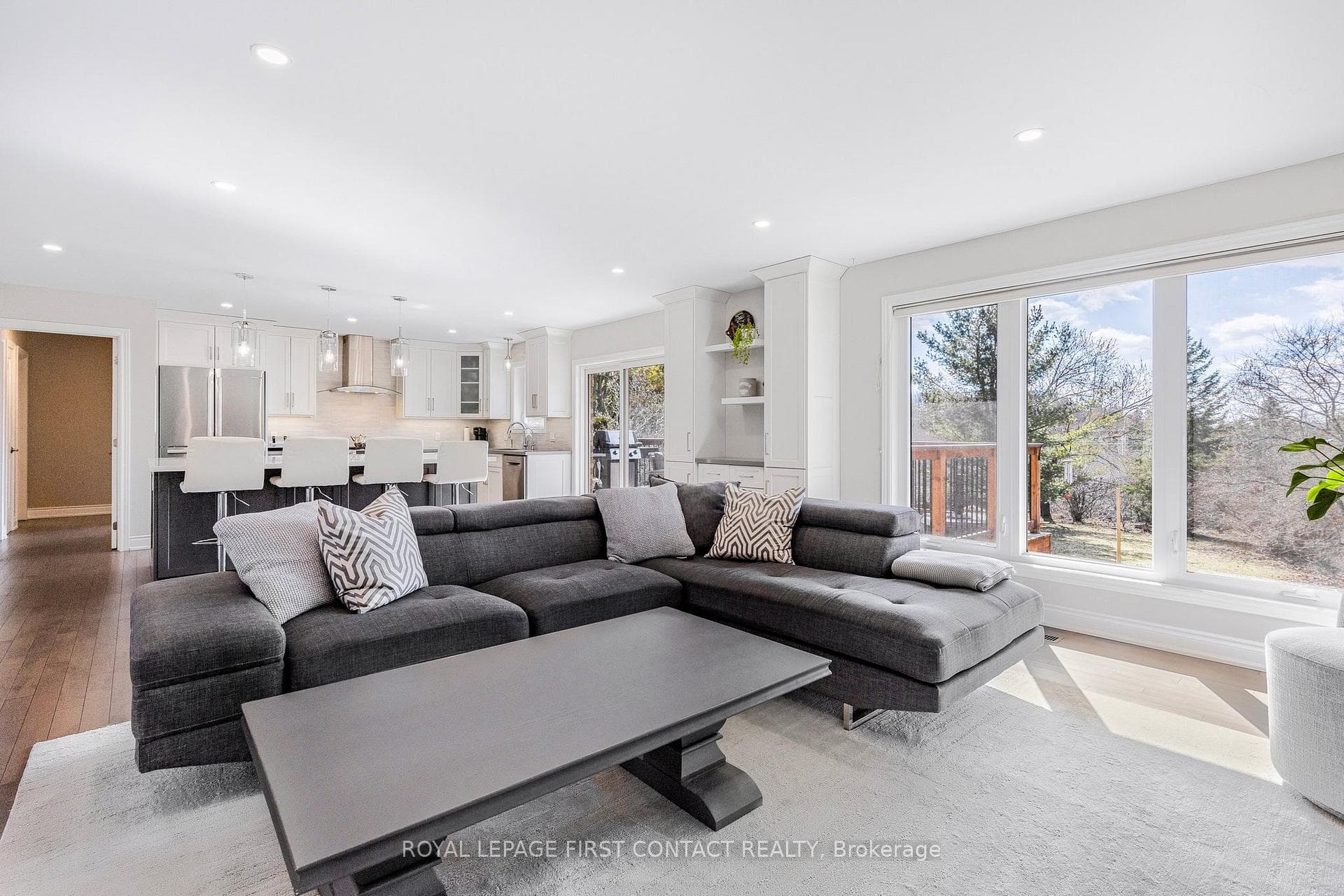 21 Idlewood Drive photo 6