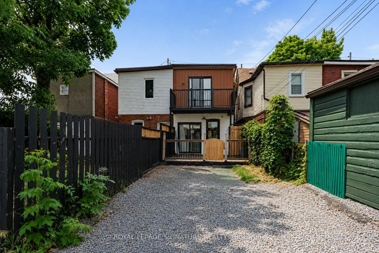 573 Coxwell Avenue photo 28