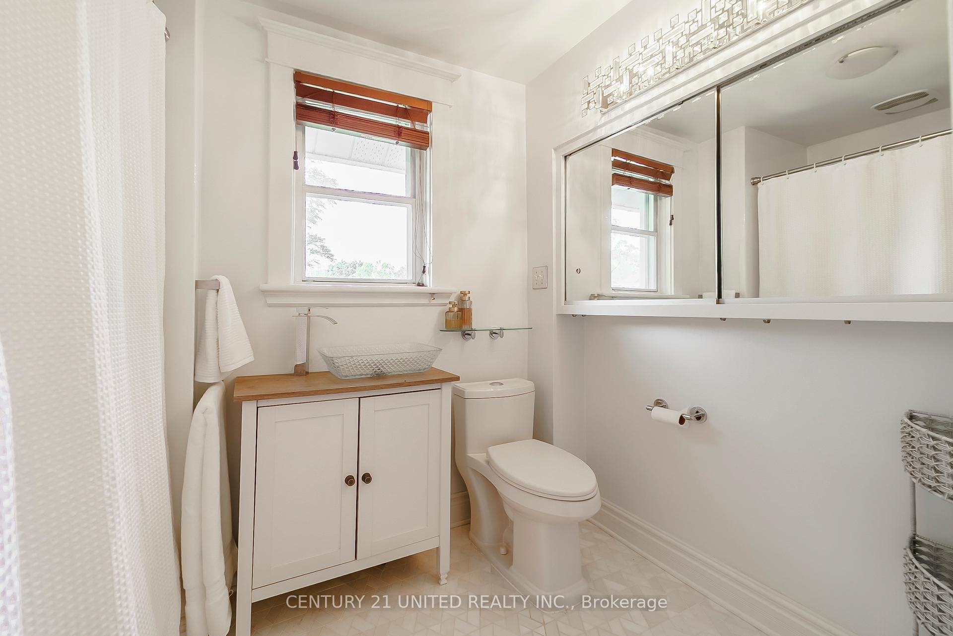 624 Charlotte Street photo 23