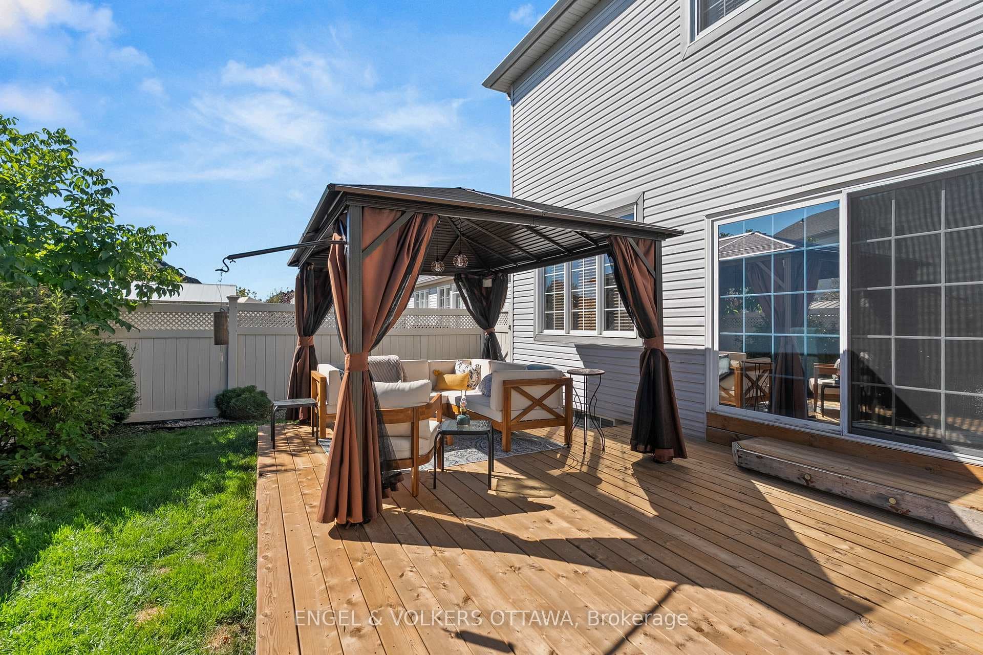 406 Keith Crescent photo 43