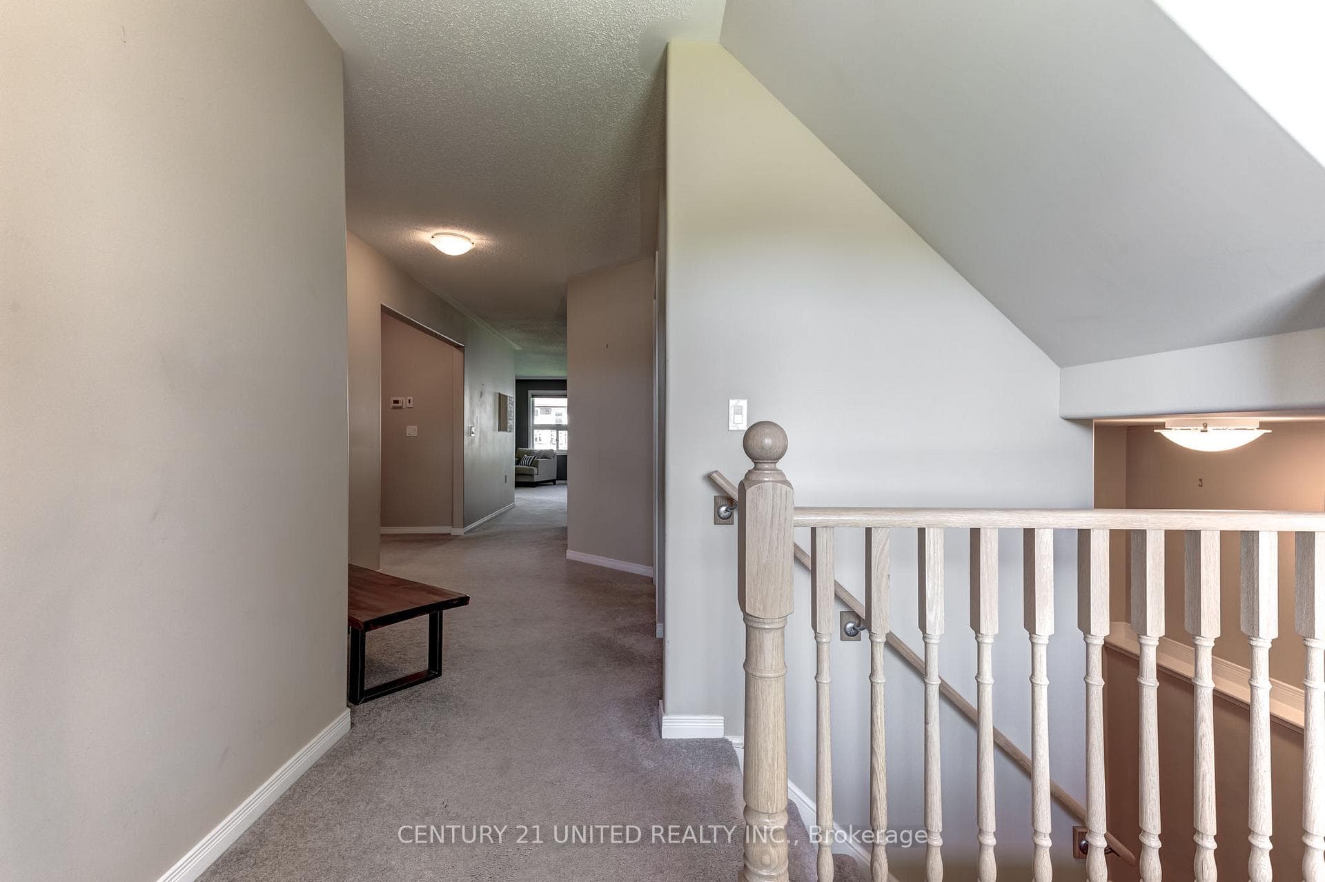 75 Summer Lane photo 3