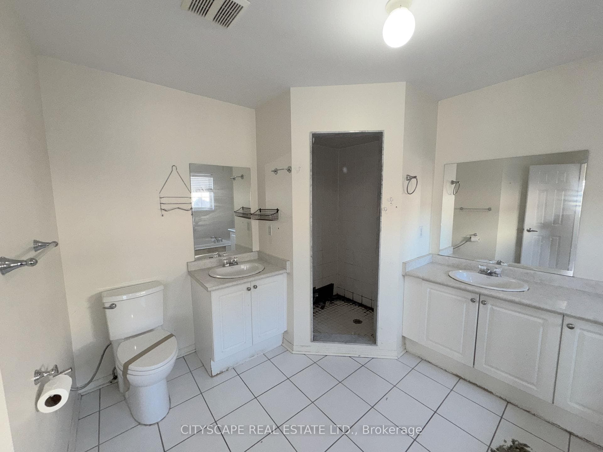Primary Bedroom - 5pc Ensuite