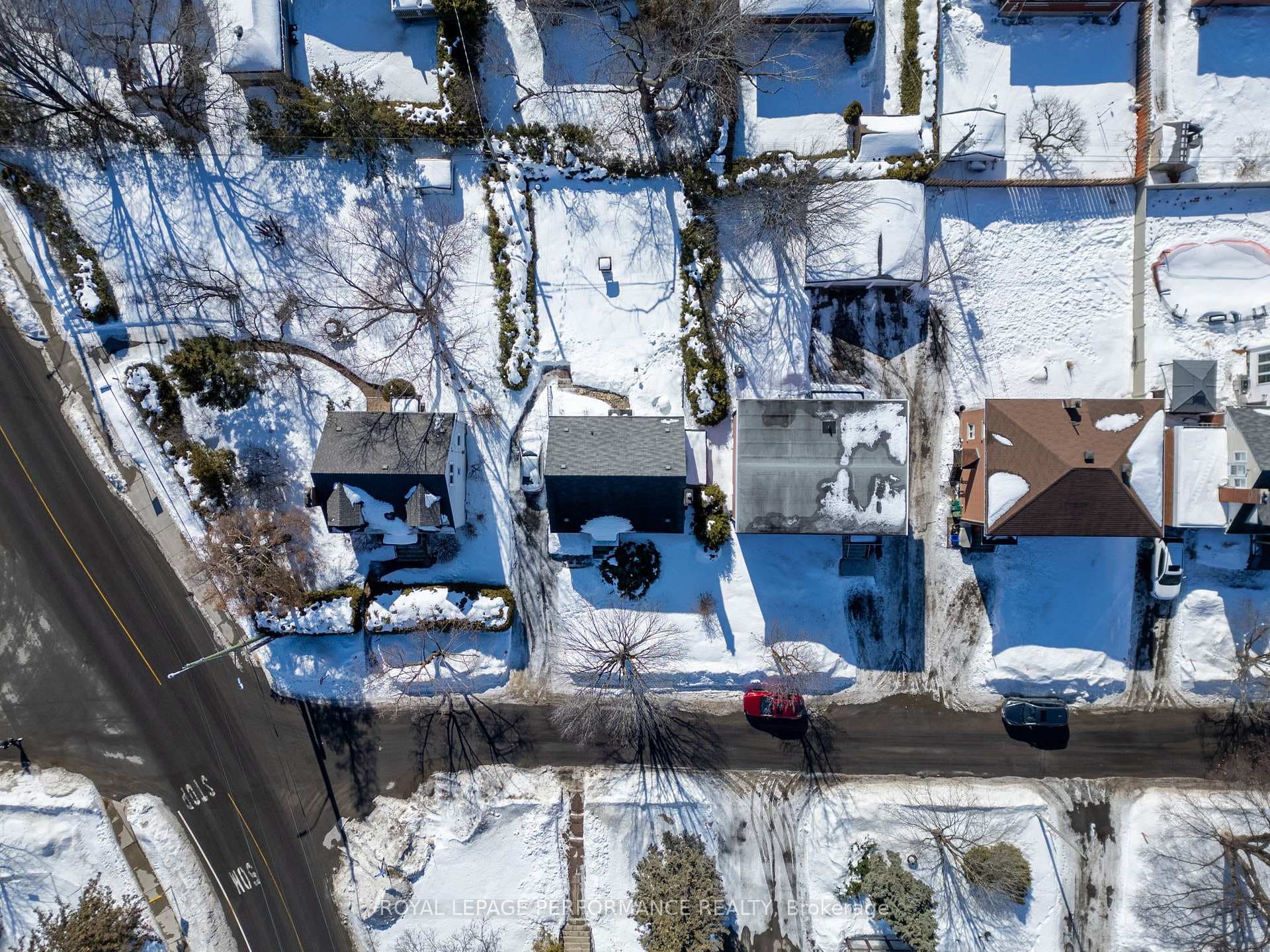 1084 Richard Avenue photo 32