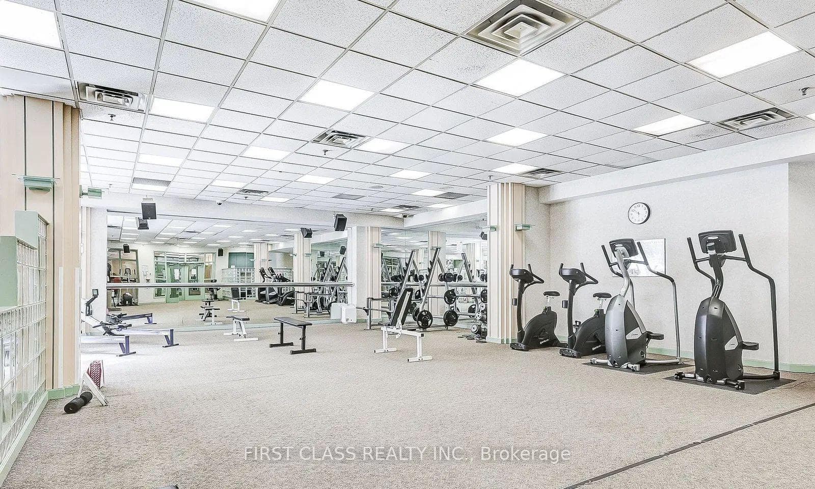 68 Corporate Drive Unit 2136 photo 32