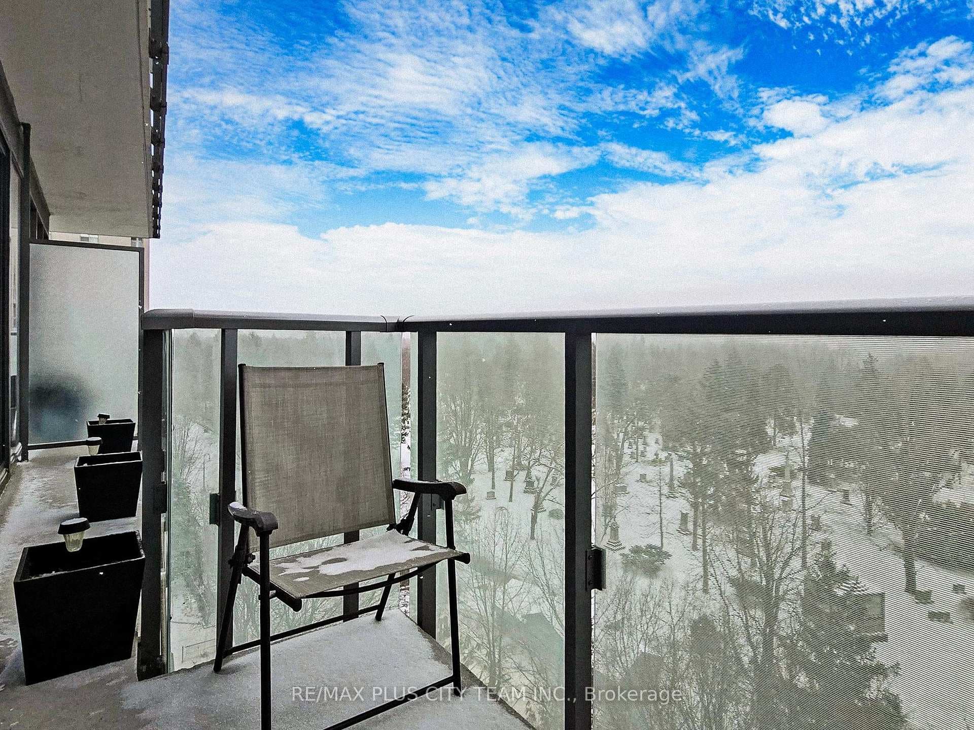 1815 Yonge Street Unit 909 photo 16