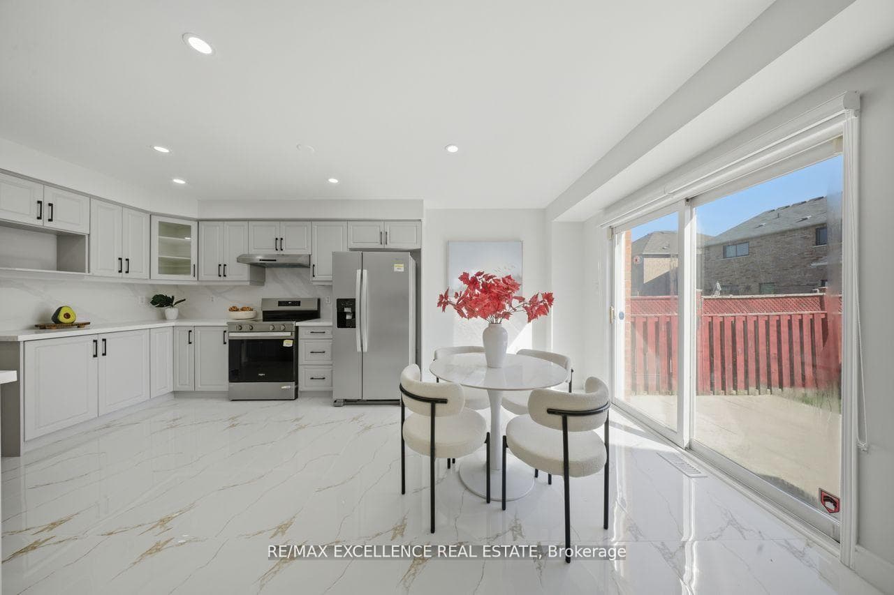 41 Brentcliff Drive photo 12