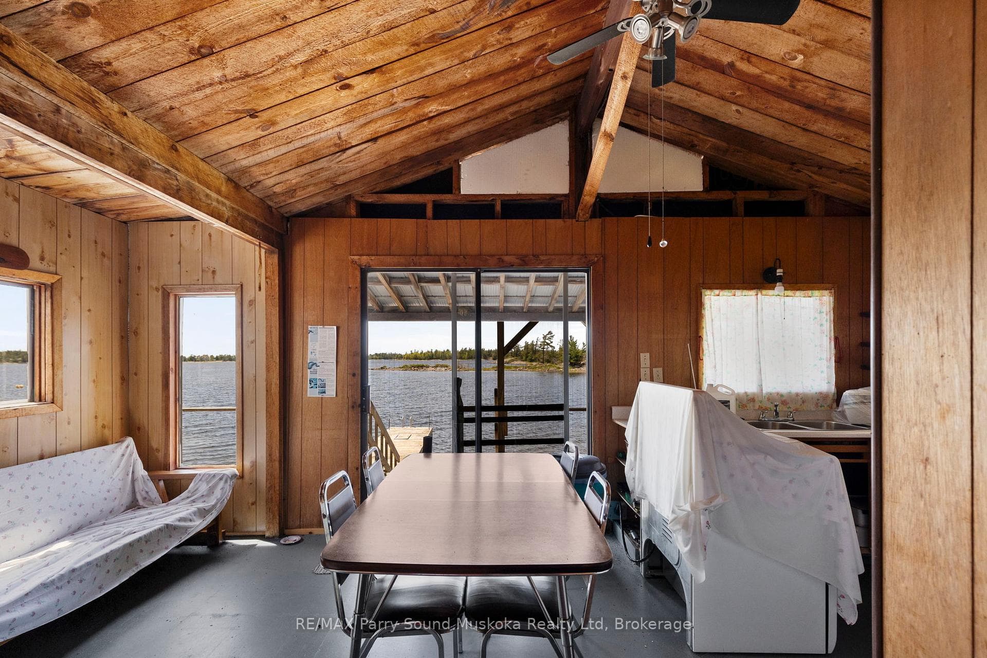 16 B55 Island N/A photo 38
