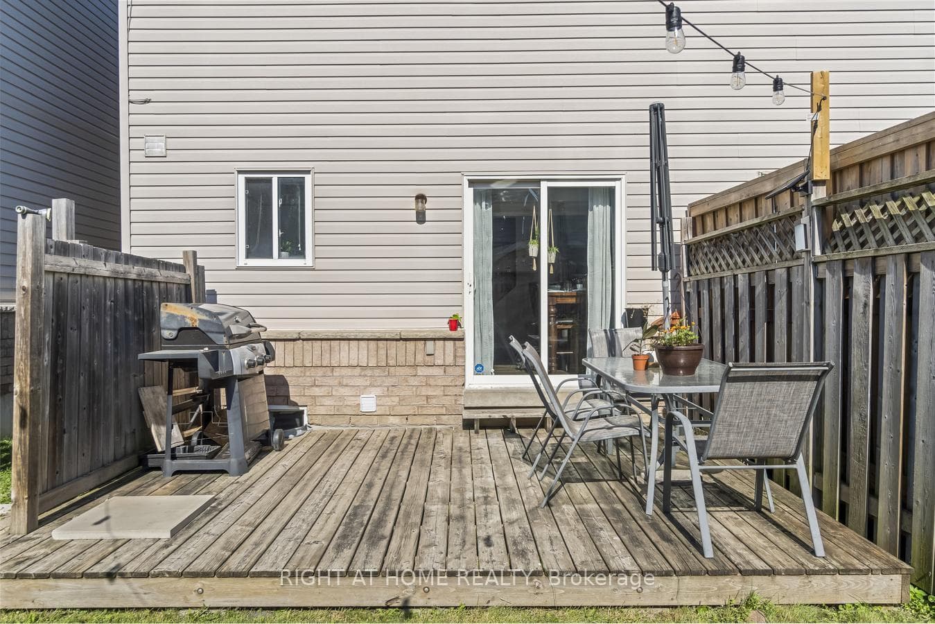 284 Swindells Street photo 37