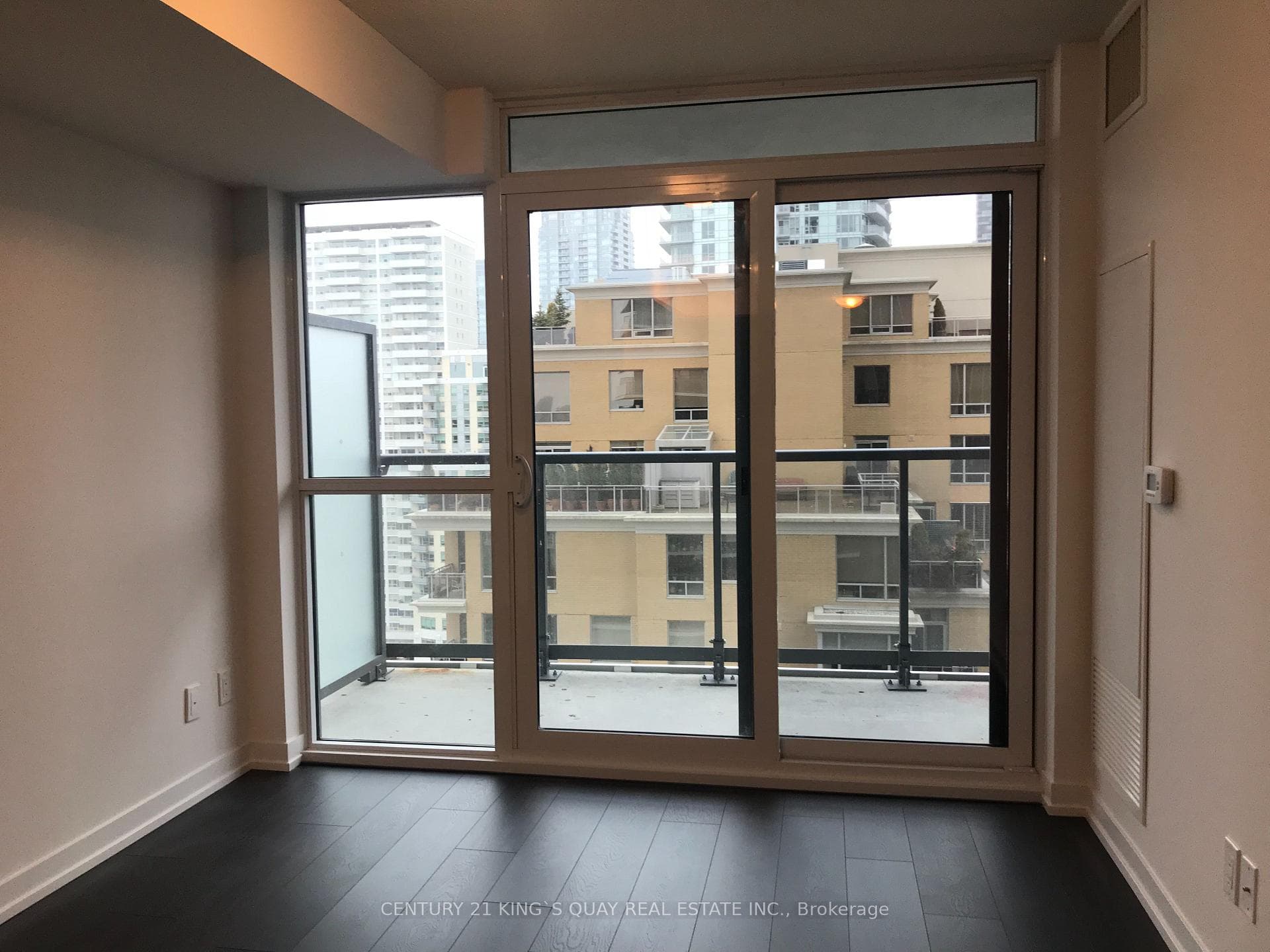125 Redpath Avenue Unit 1706 photo 6