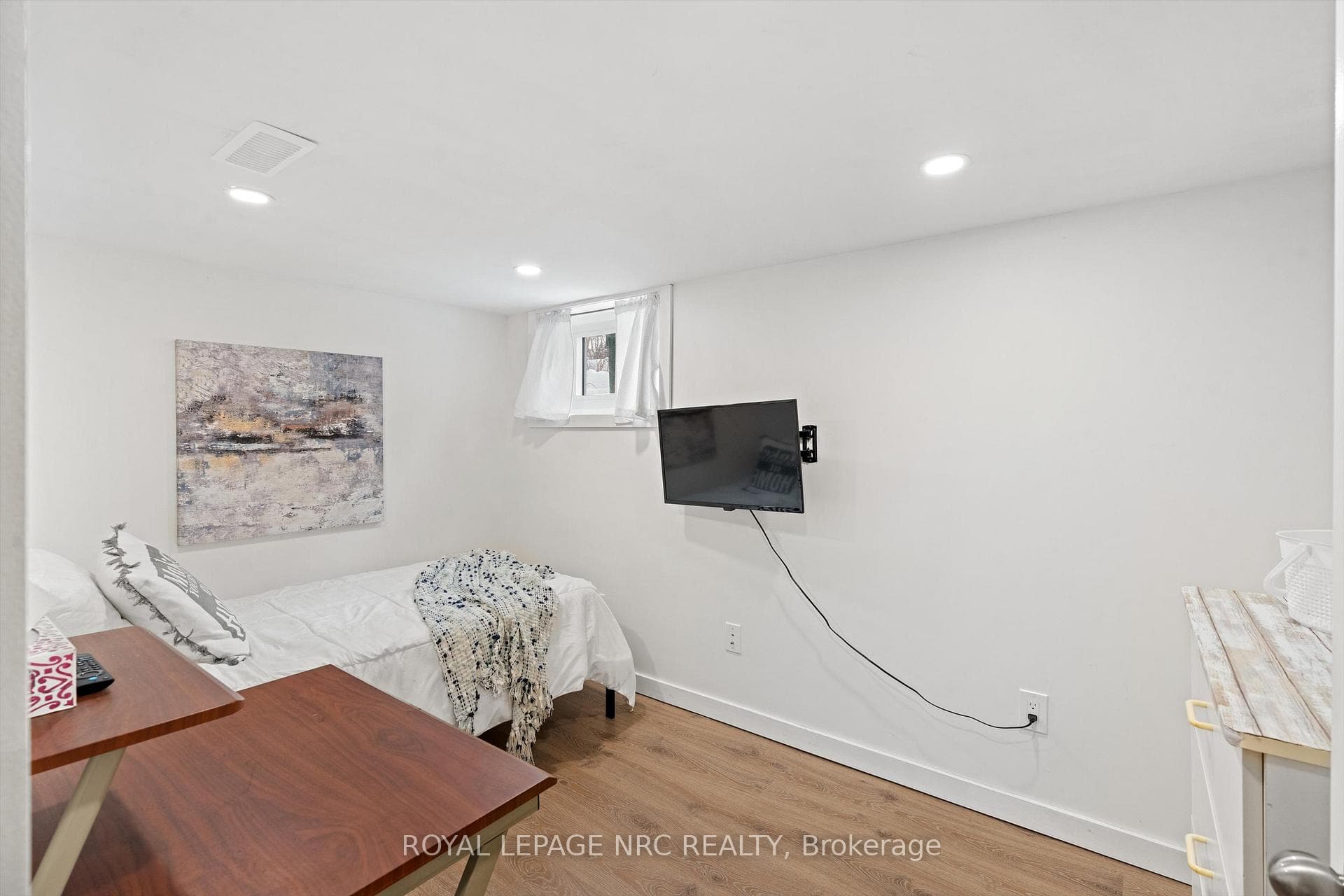 3 Hallcrest Avenue photo 31