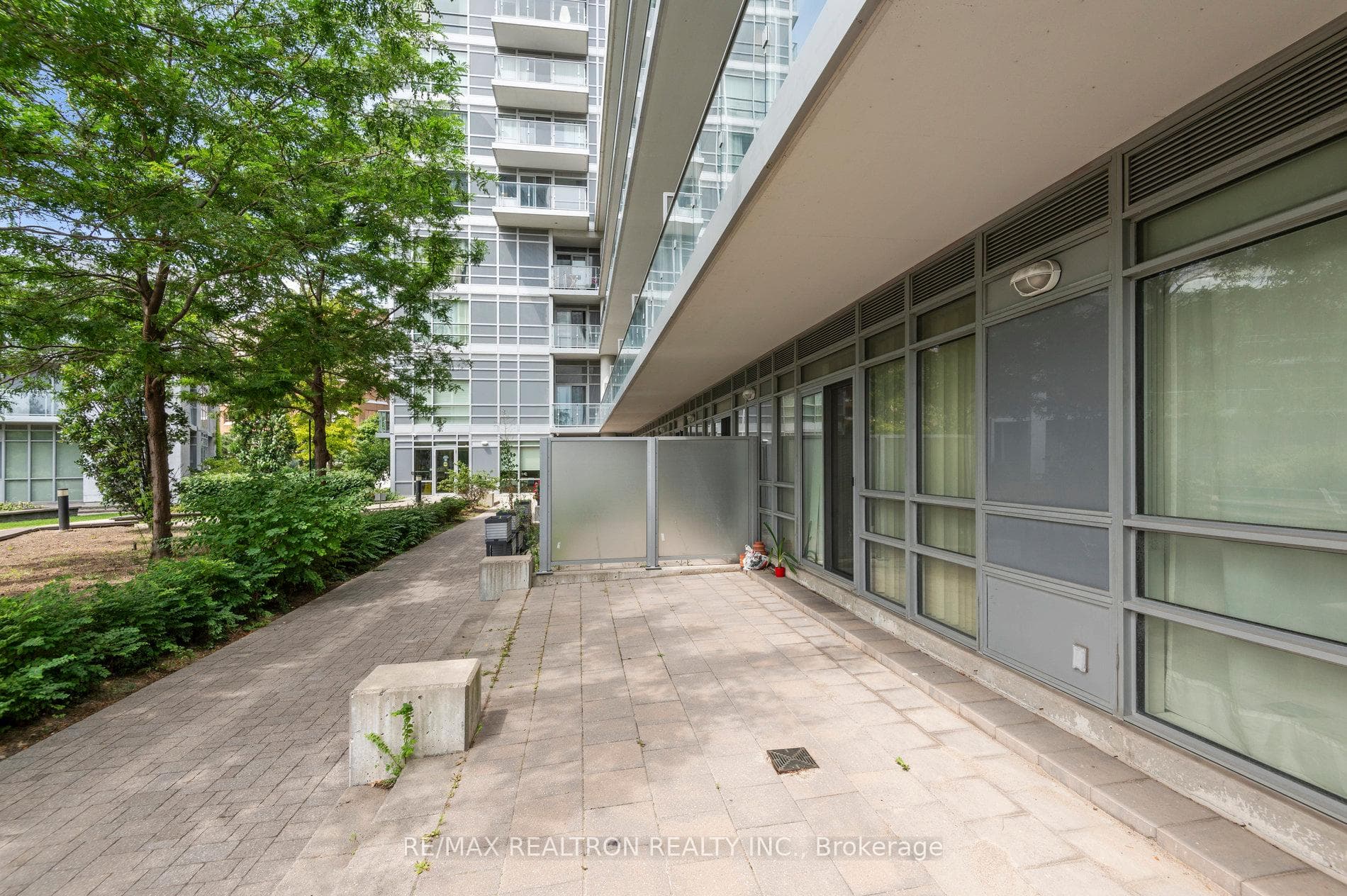 2015 Sheppard Avenue Unit 102 photo 22