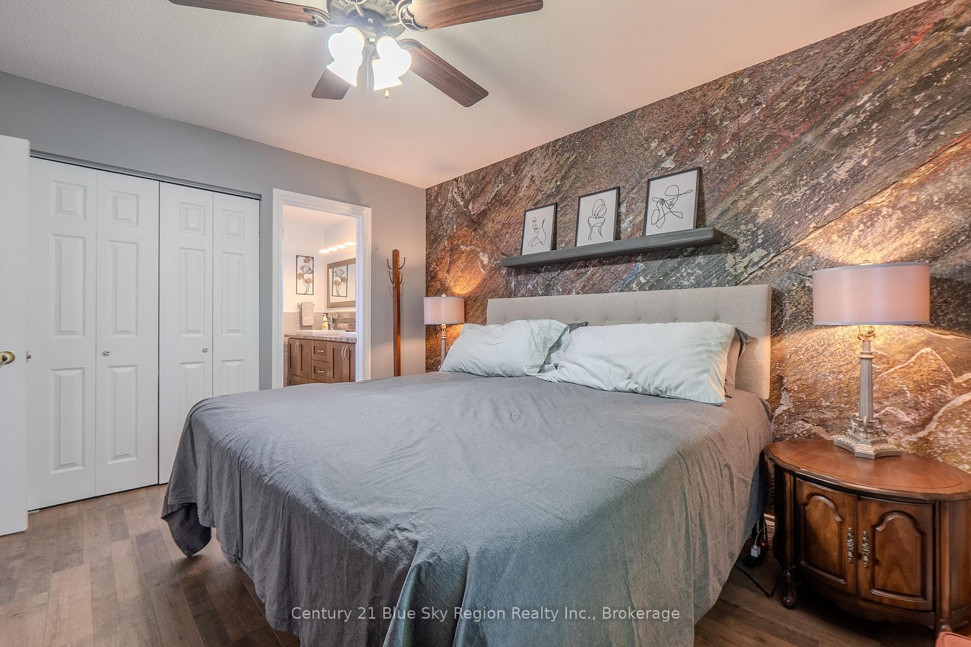 Oversized Primary bedroom