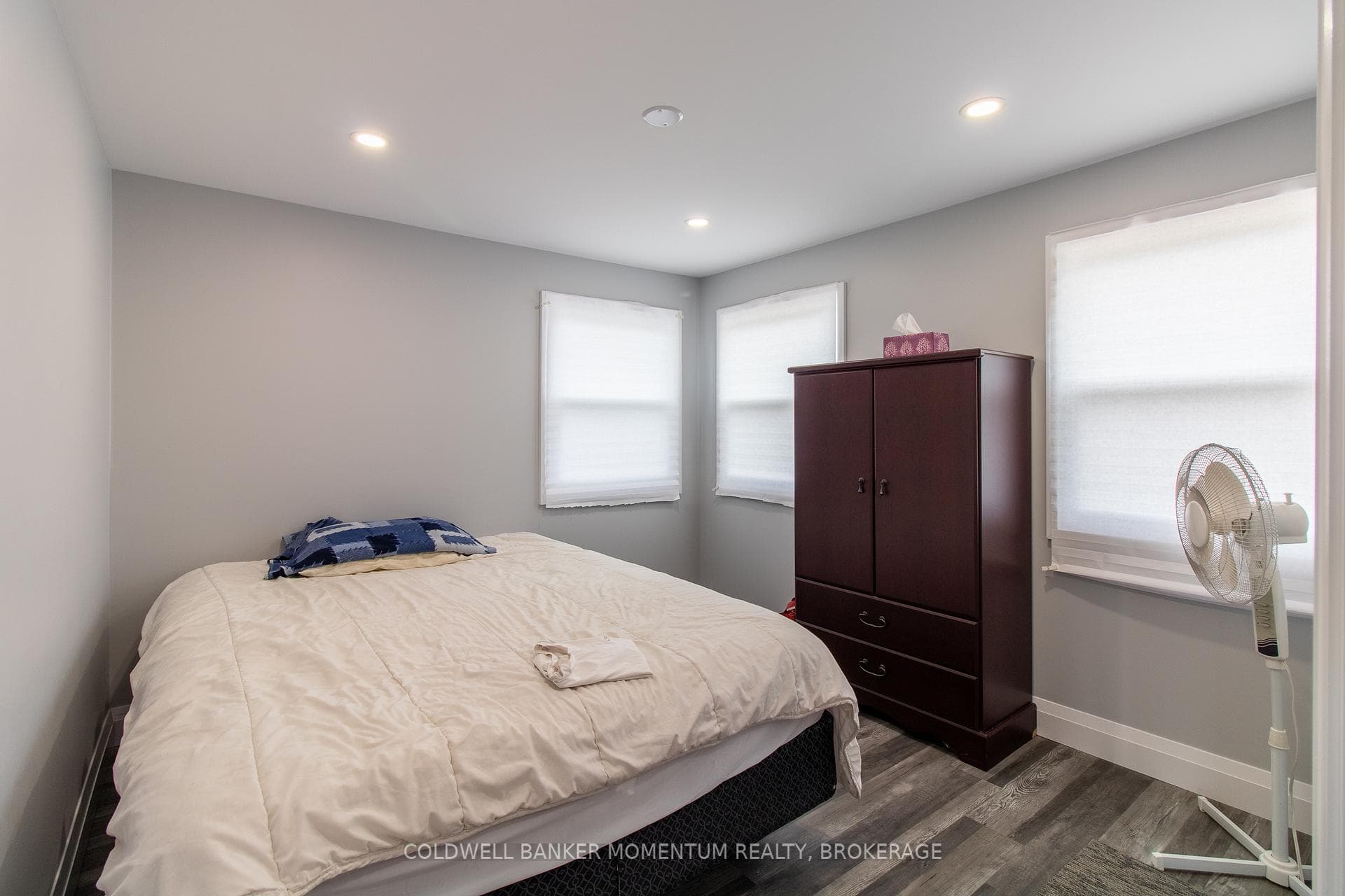20 Fourth Avenue photo 7