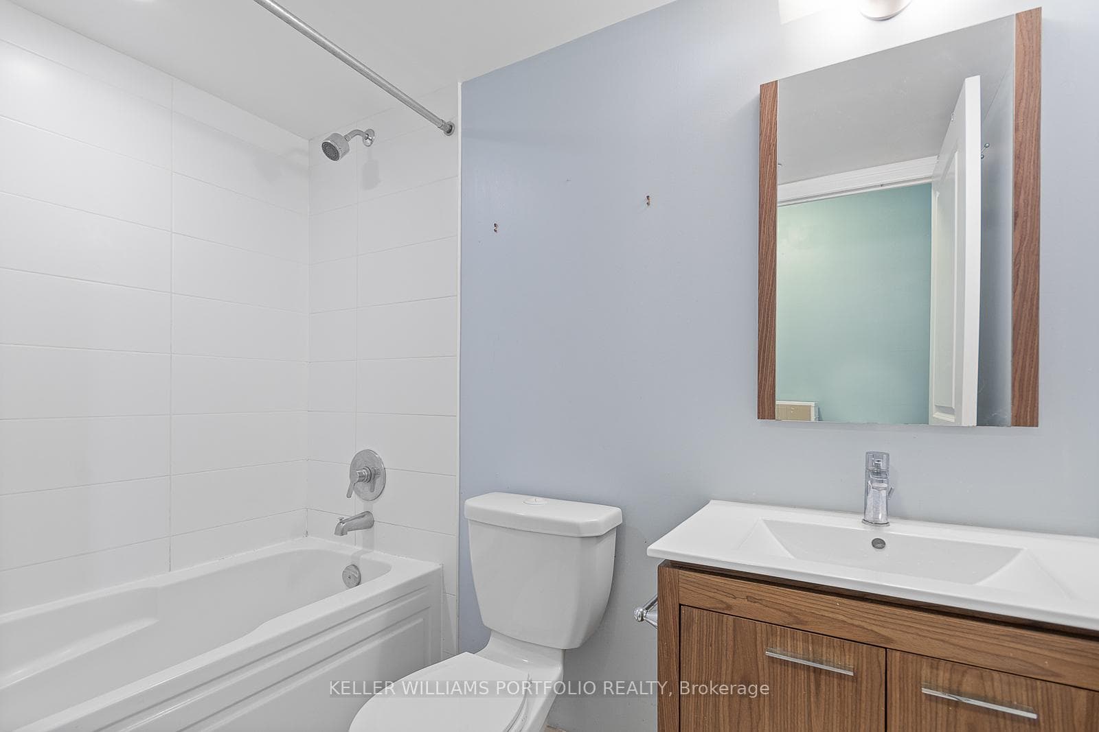 80 Esther Lorrie Drive Unit 1104 photo 8