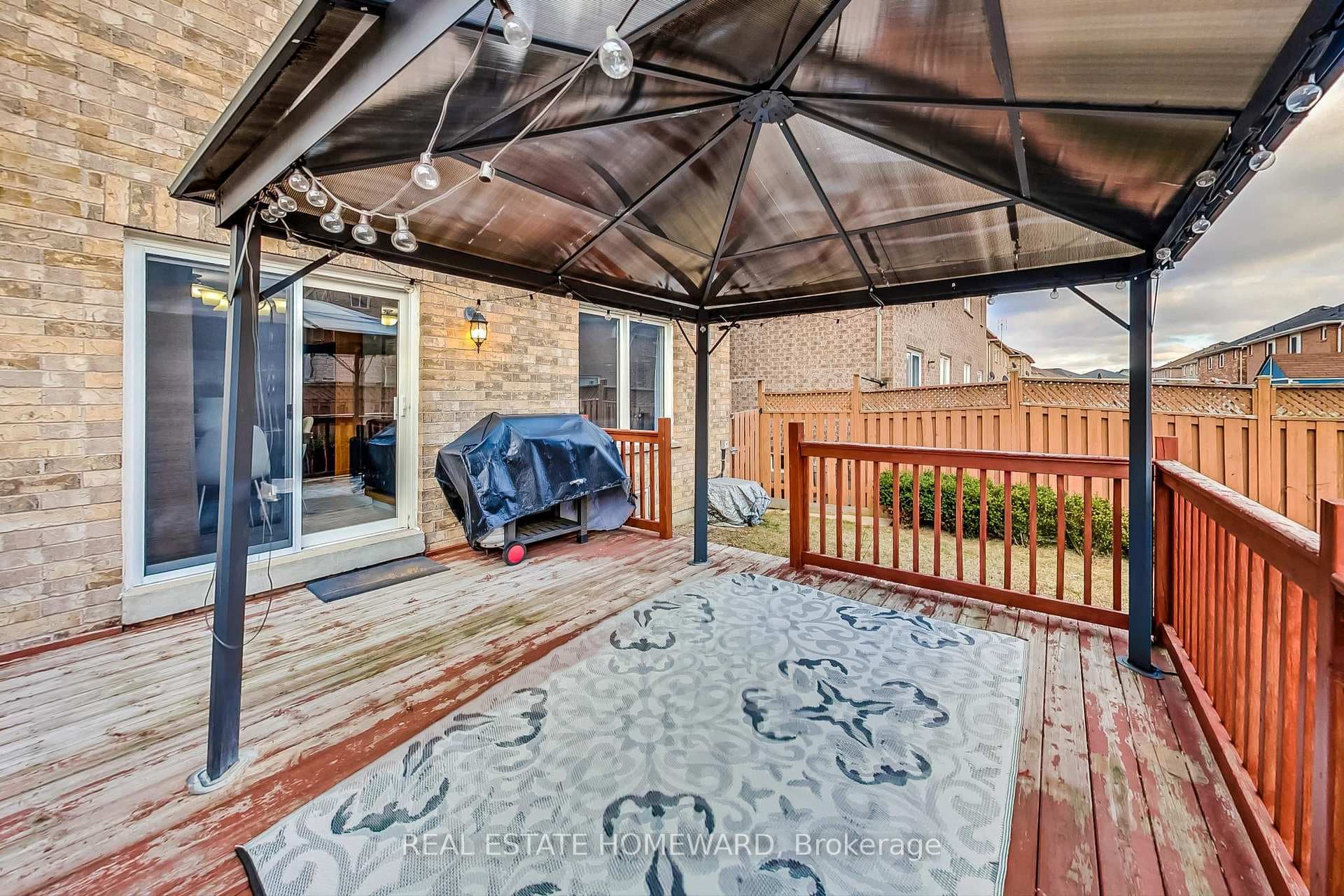 110 Sewells Lane photo 32