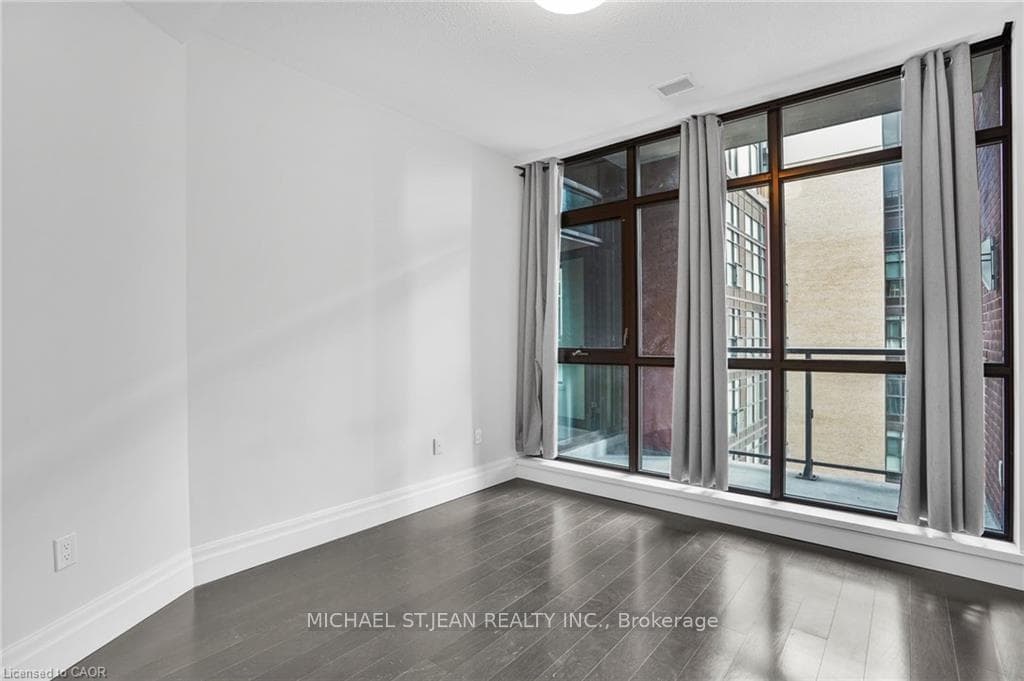 112 King Street Unit 1111 photo 28