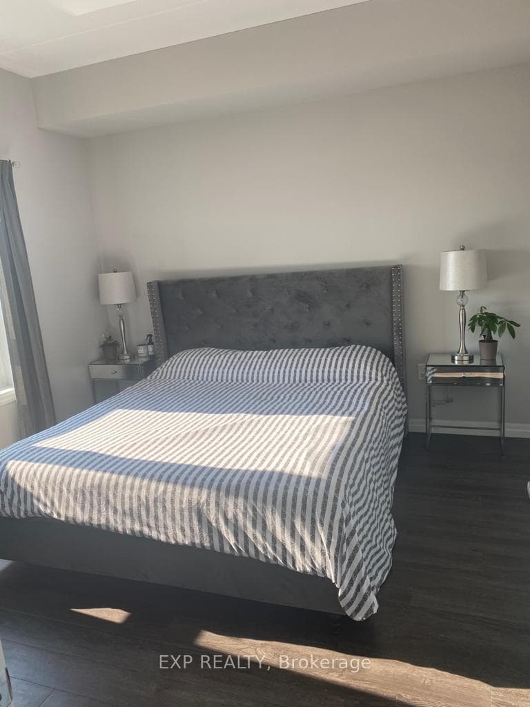 35 Kingsbury Square Unit 303 photo 3