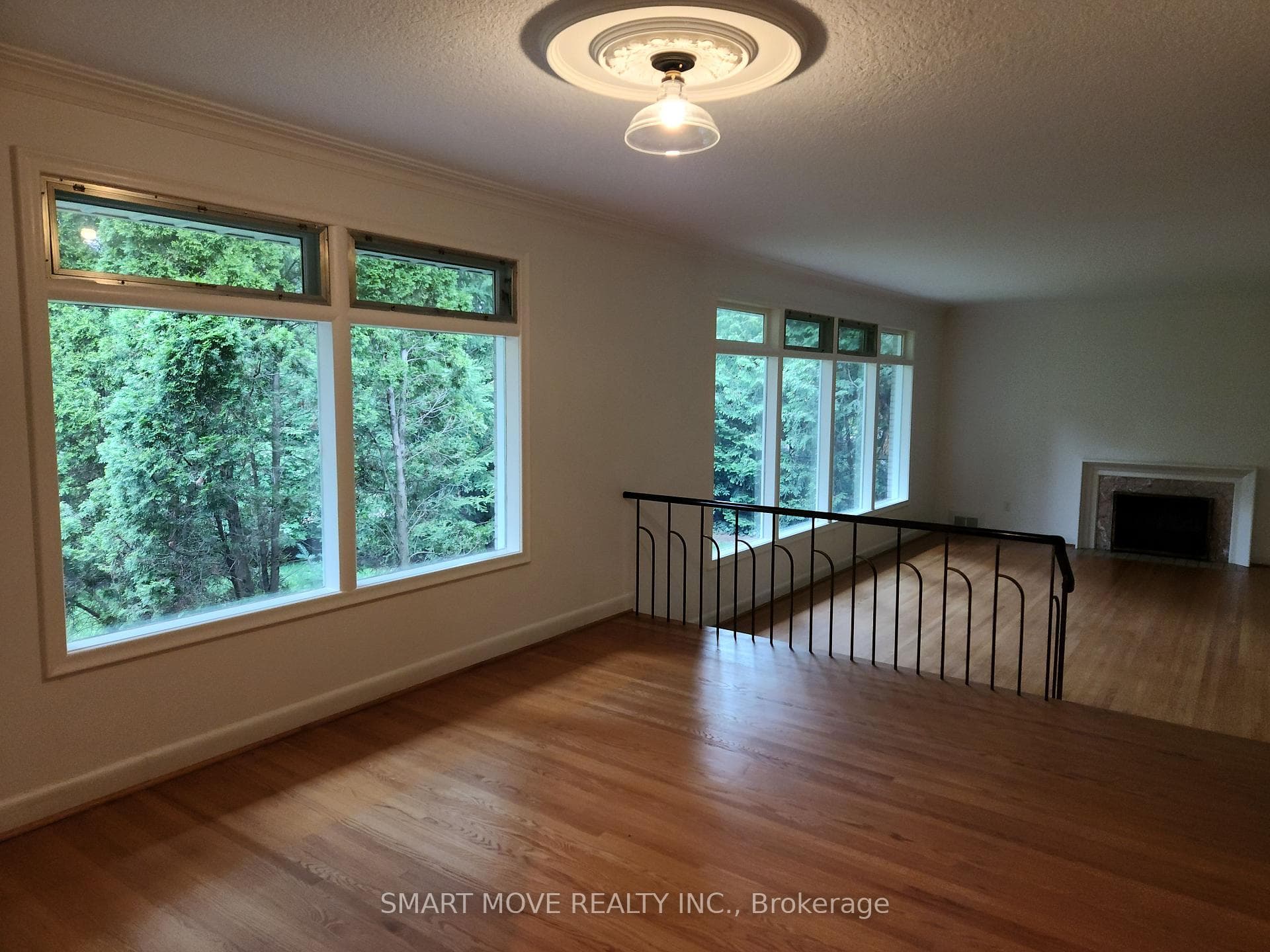 11 Valecrest Drive photo 6