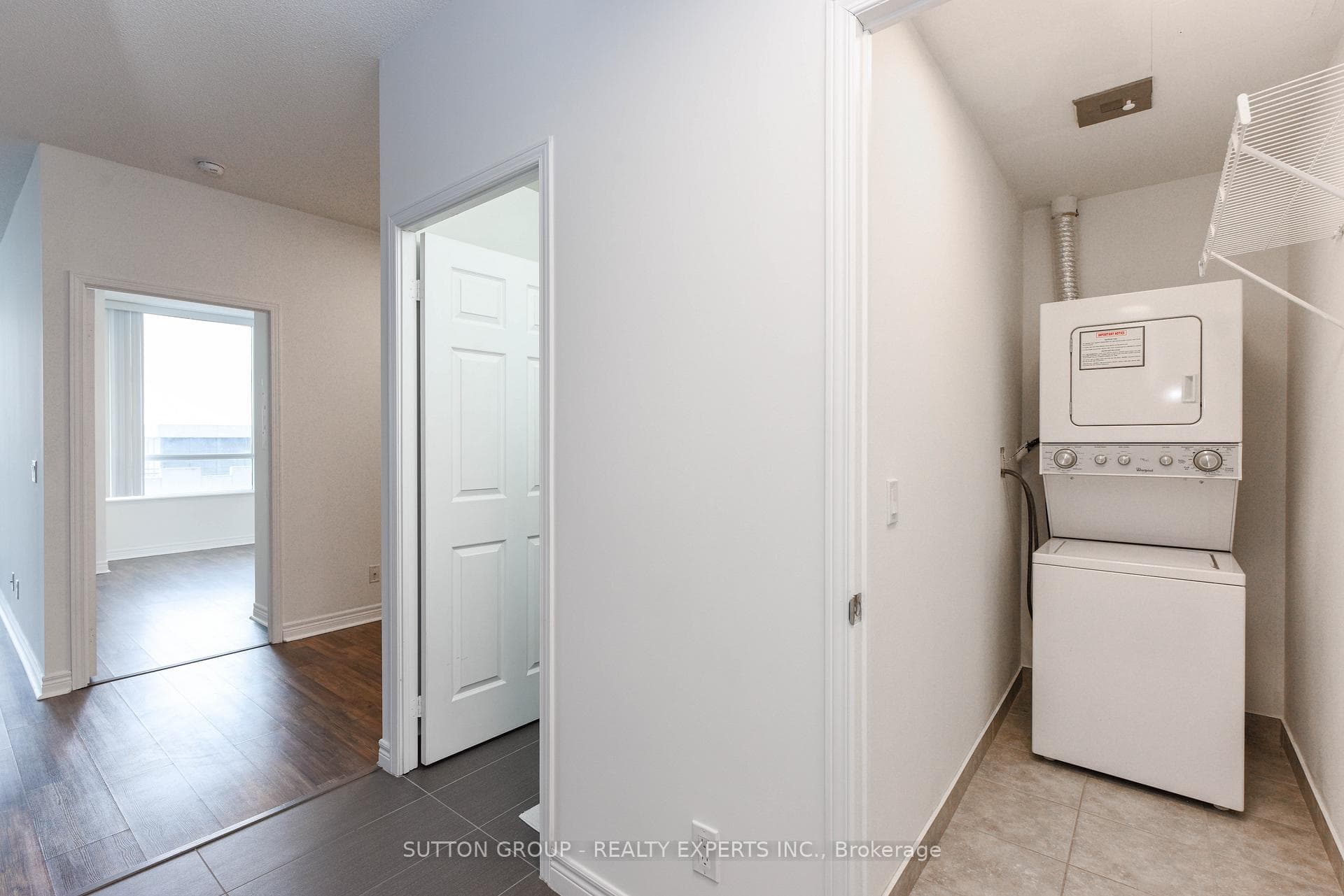 339 Rathburn Road Unit 509 photo 26