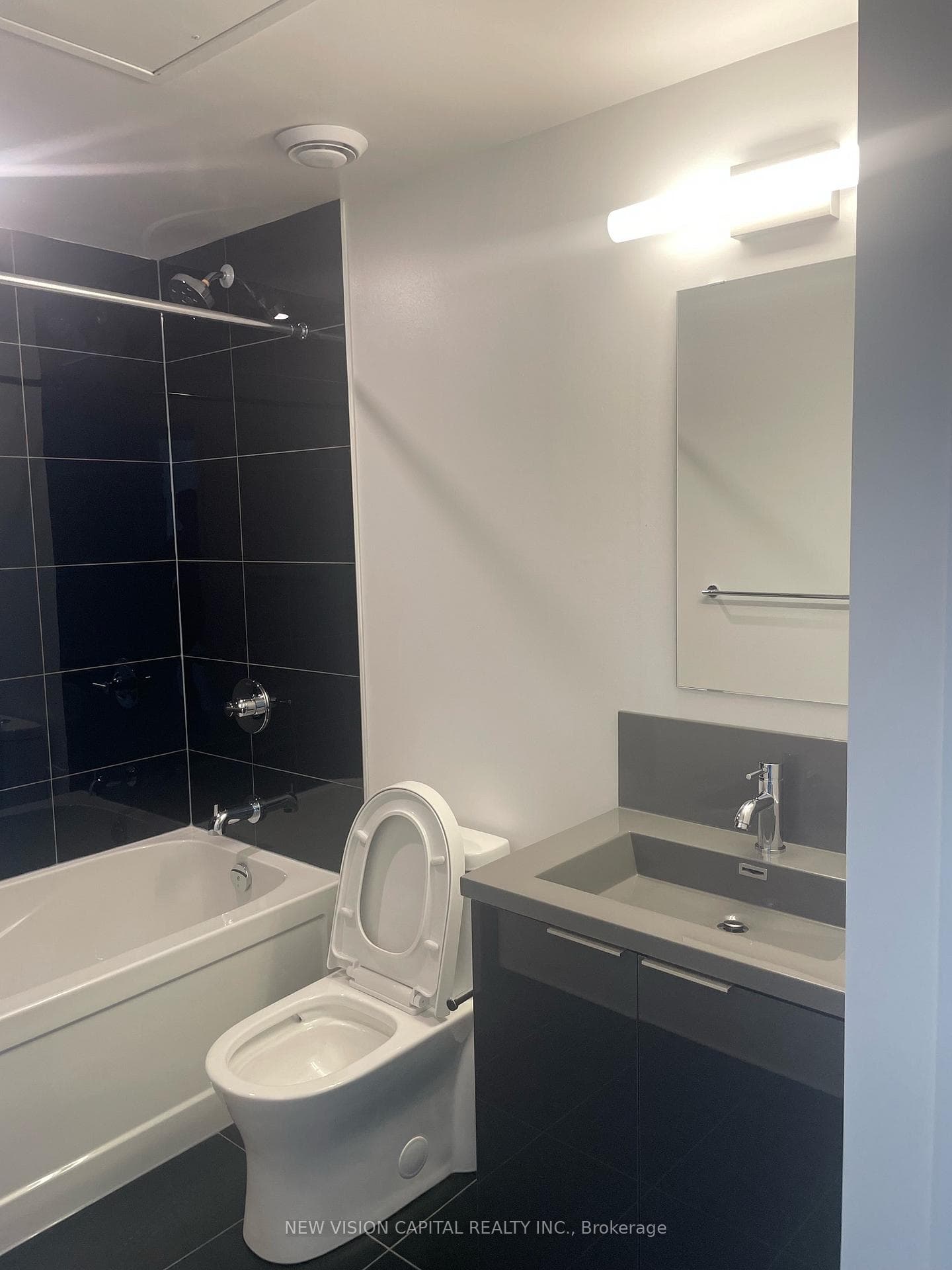 121 St Patrick Street Unit 1211 photo 2