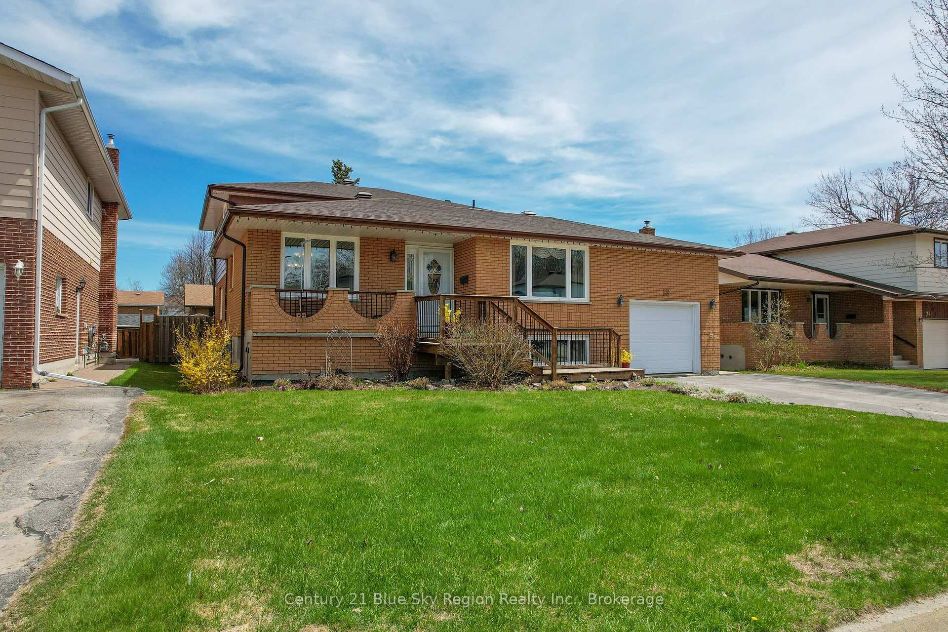 18 Eglee Avenue photo 2