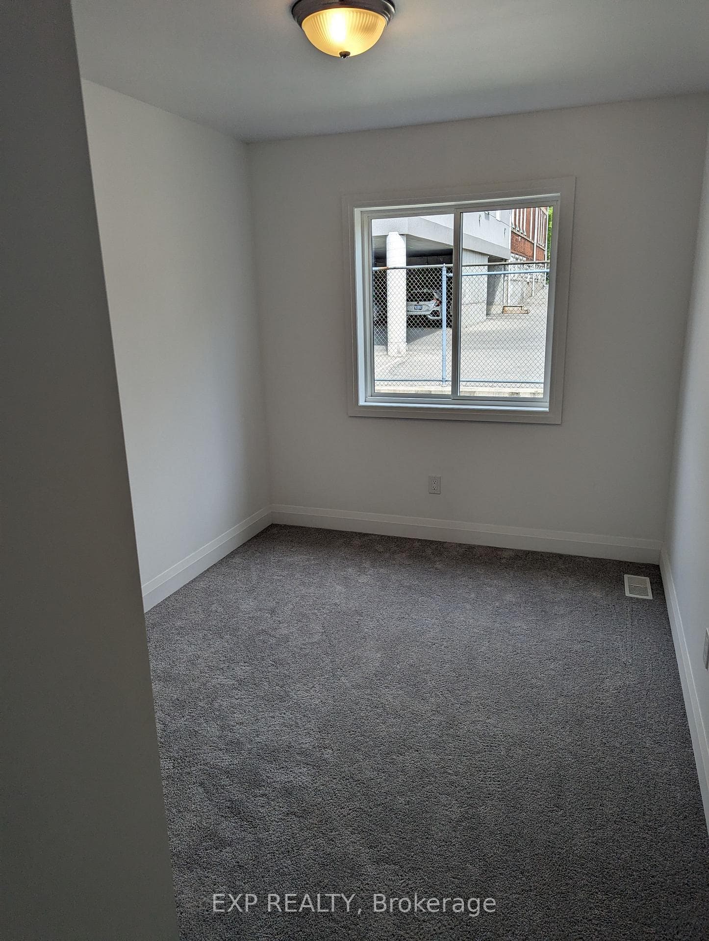 278 Hunter Street Unit 7 photo 8
