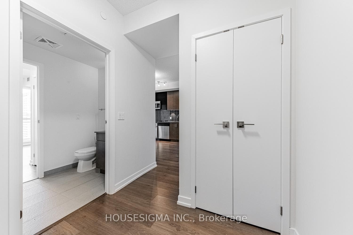 89 Dunfield Avenue Unit 2701 photo 21