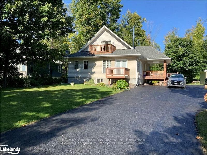 139 Trout Lane photo 1
