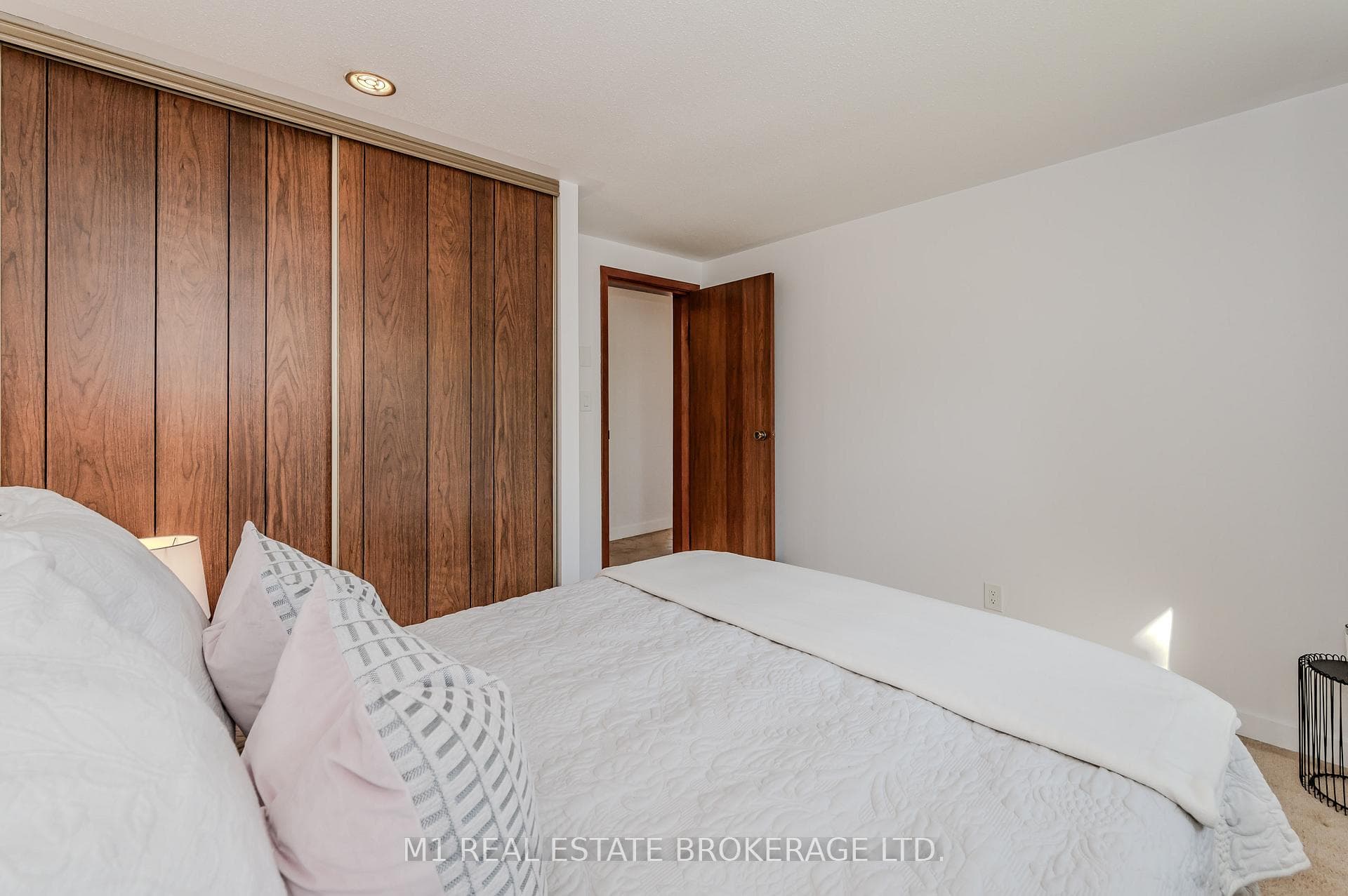 357 Heritage Drive photo 8