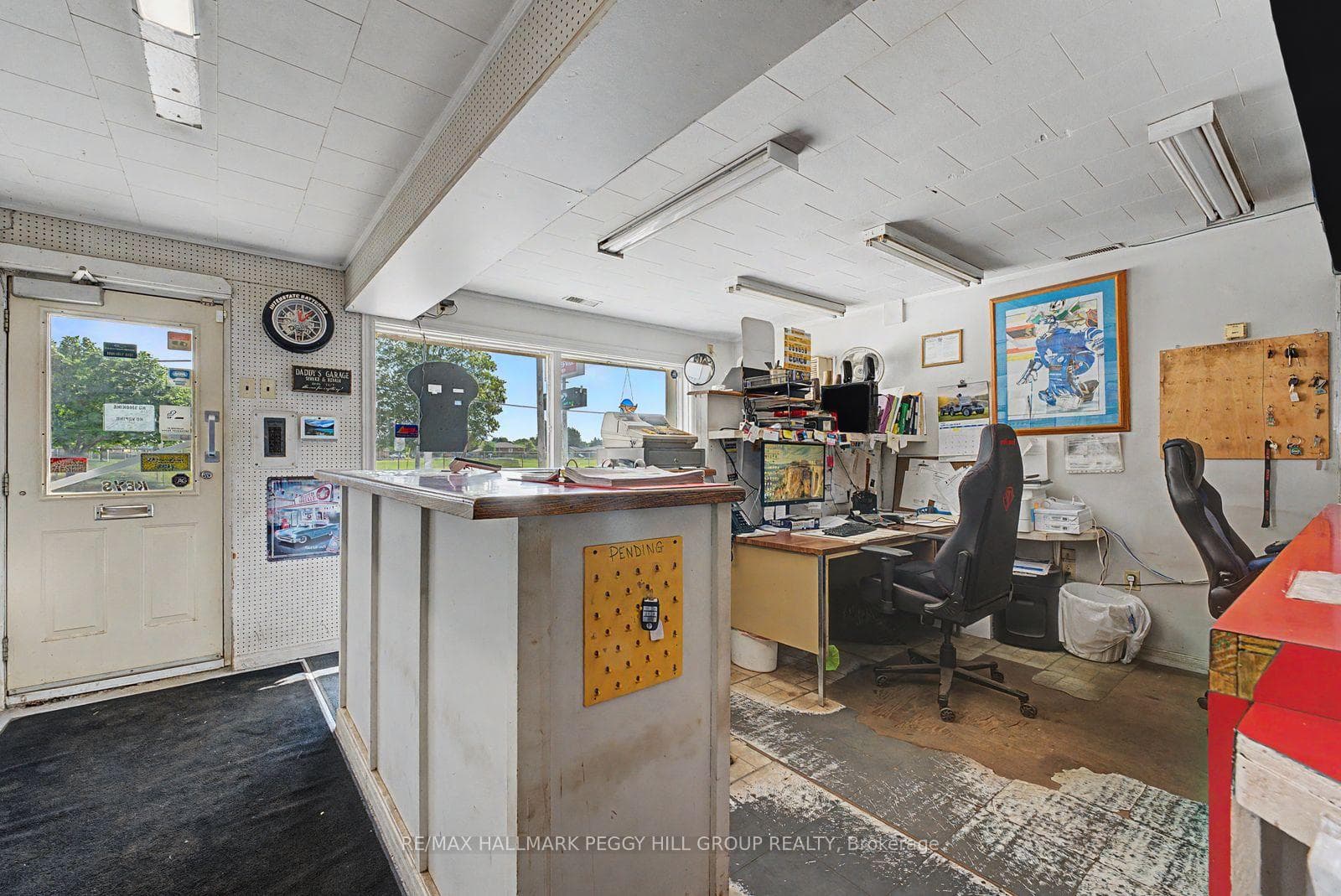 46 Yonge Street photo 8