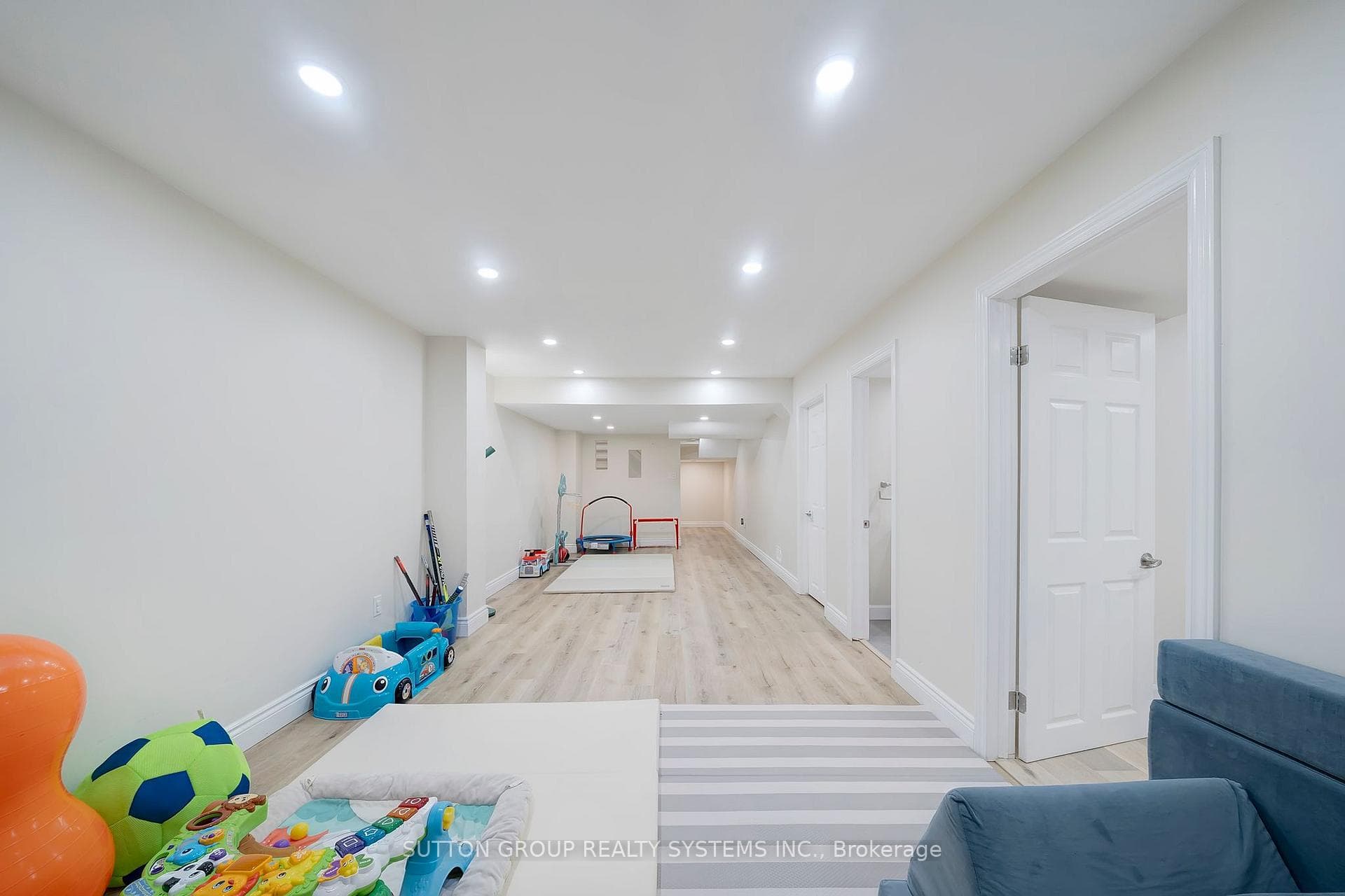 152 Beaveridge Avenue photo 28