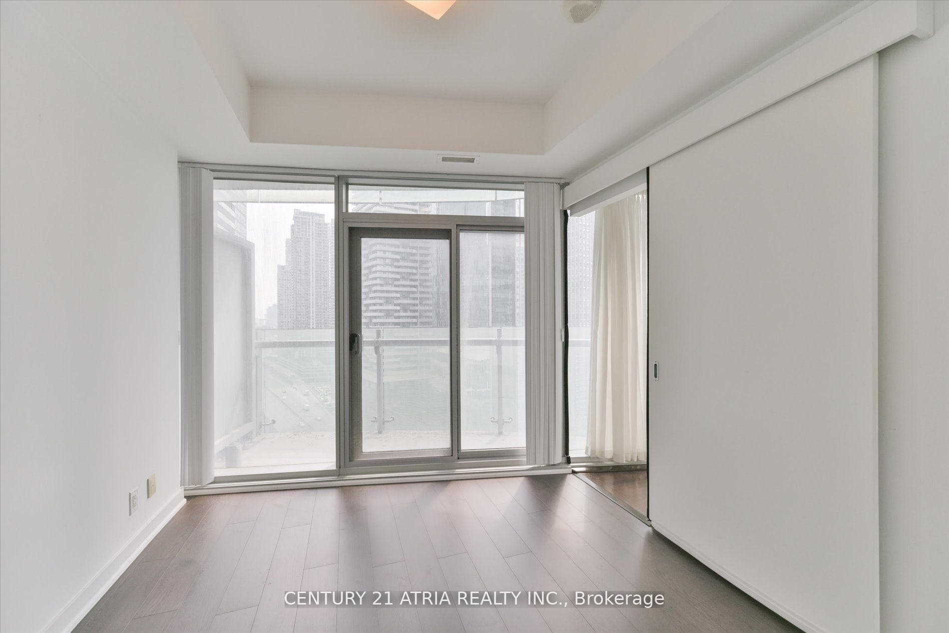 12 York Street Unit 1702 photo 22