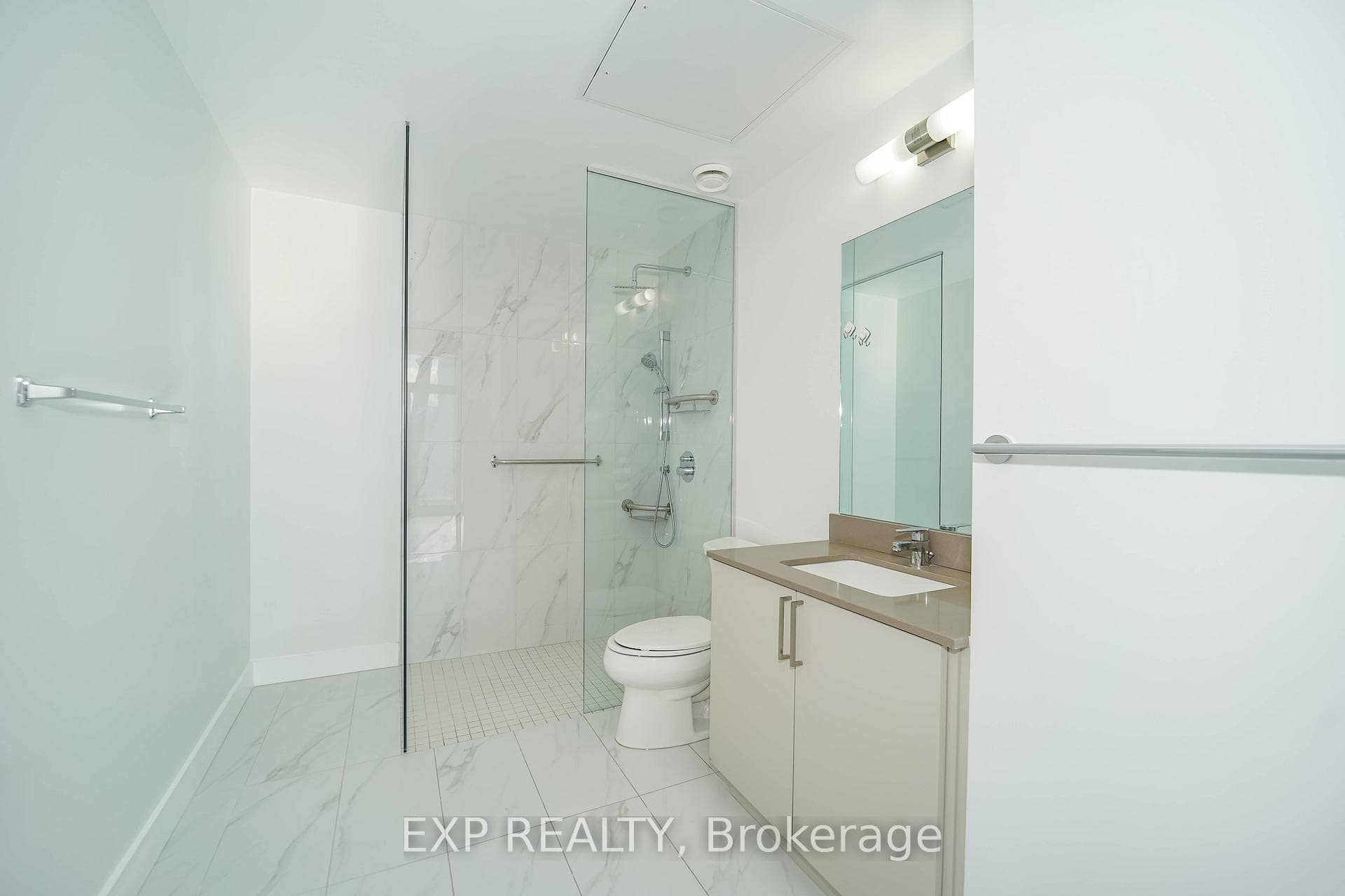 268 Buchanan Drive Unit 707W photo 28