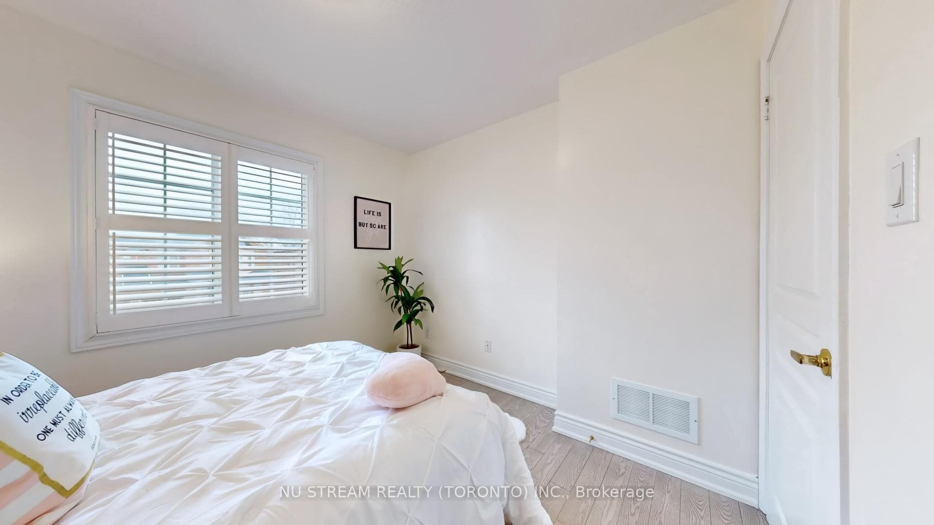 18 Radmore Place photo 32