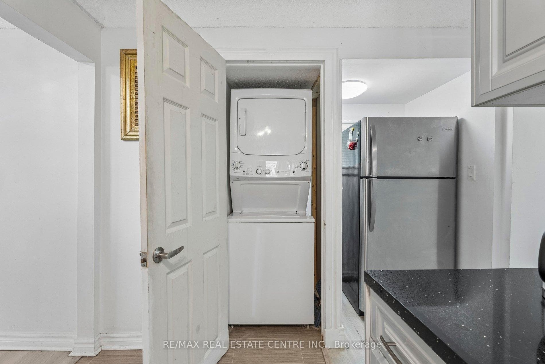 43 Whitfield Avenue photo 27