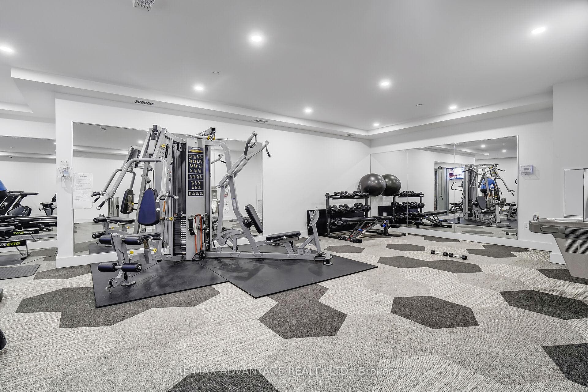 1200 Commissioners Road Unit 610 photo 29