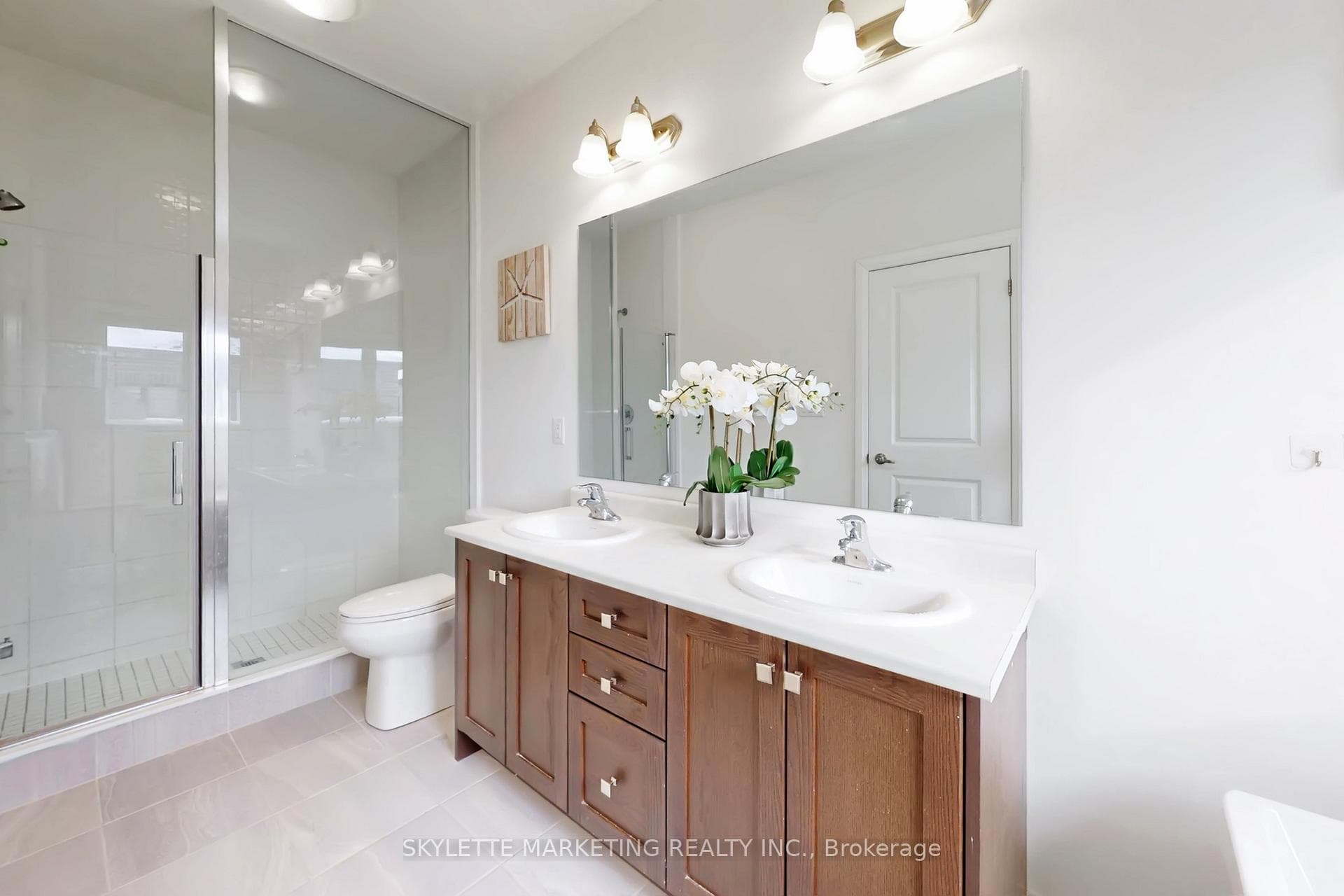 63 McCague Avenue photo 20