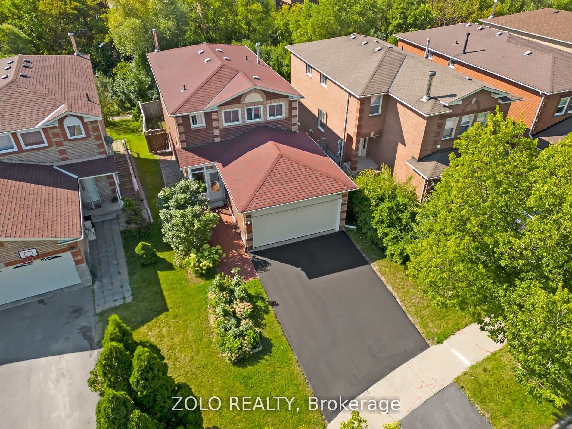 15 Squire Drive photo 1