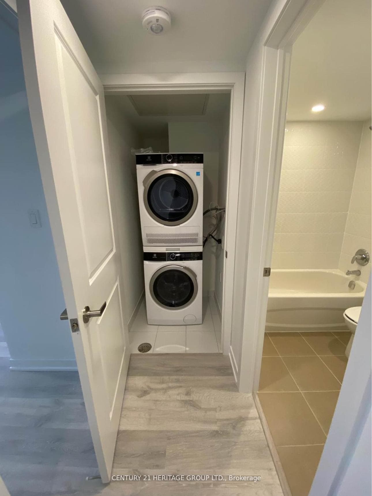 10 Marquette Avenue Unit A3 photo 9