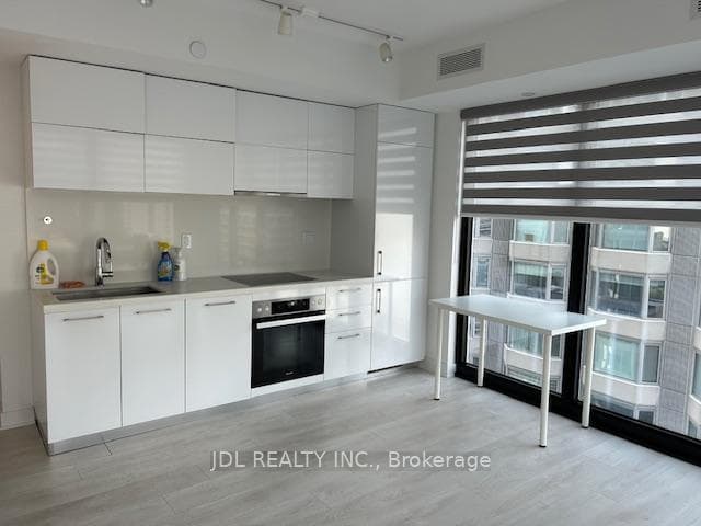 188 Cumberland Street Unit 1202 photo 1
