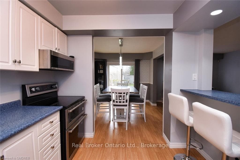 48 NEWPORT Drive photo 12
