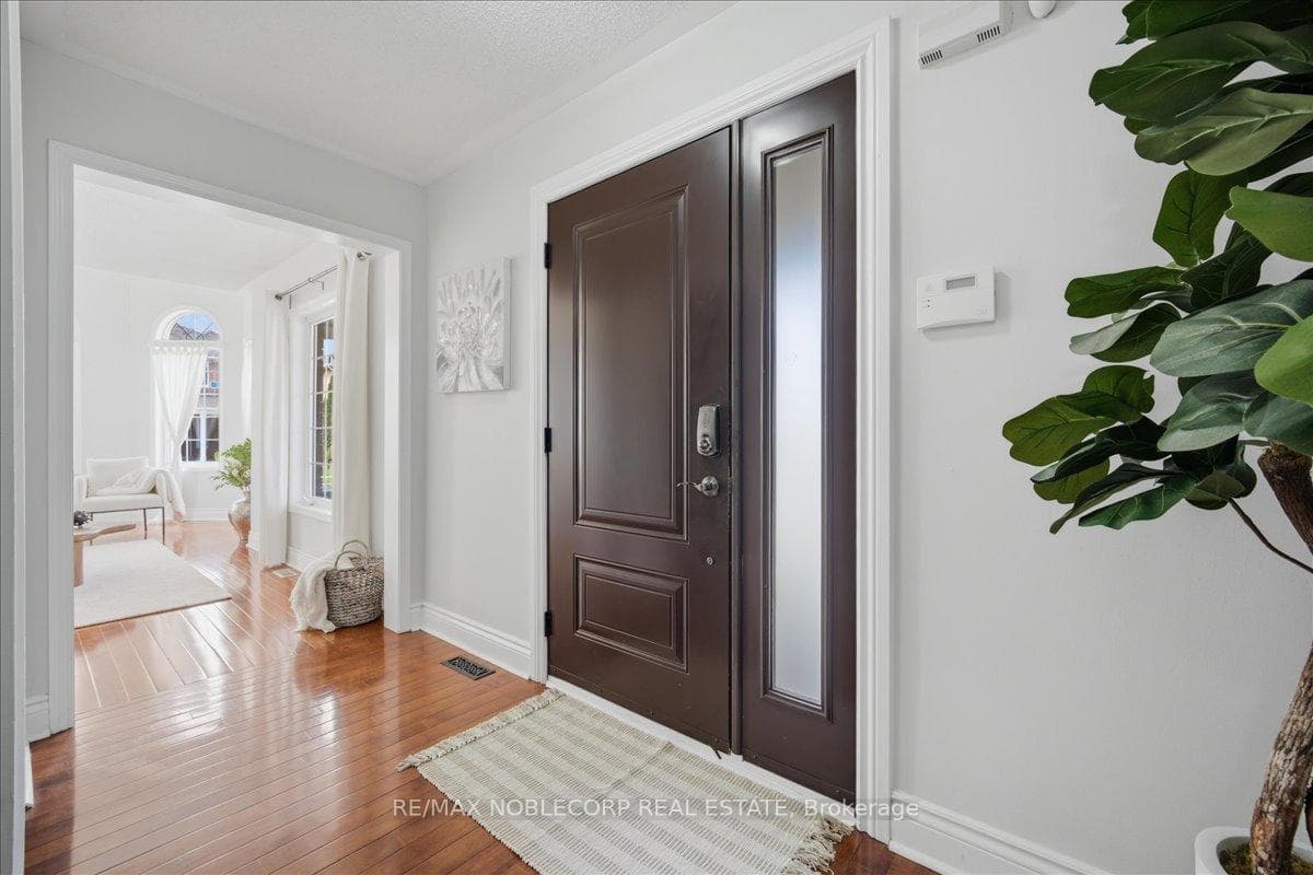 855 Luxton Drive photo 8