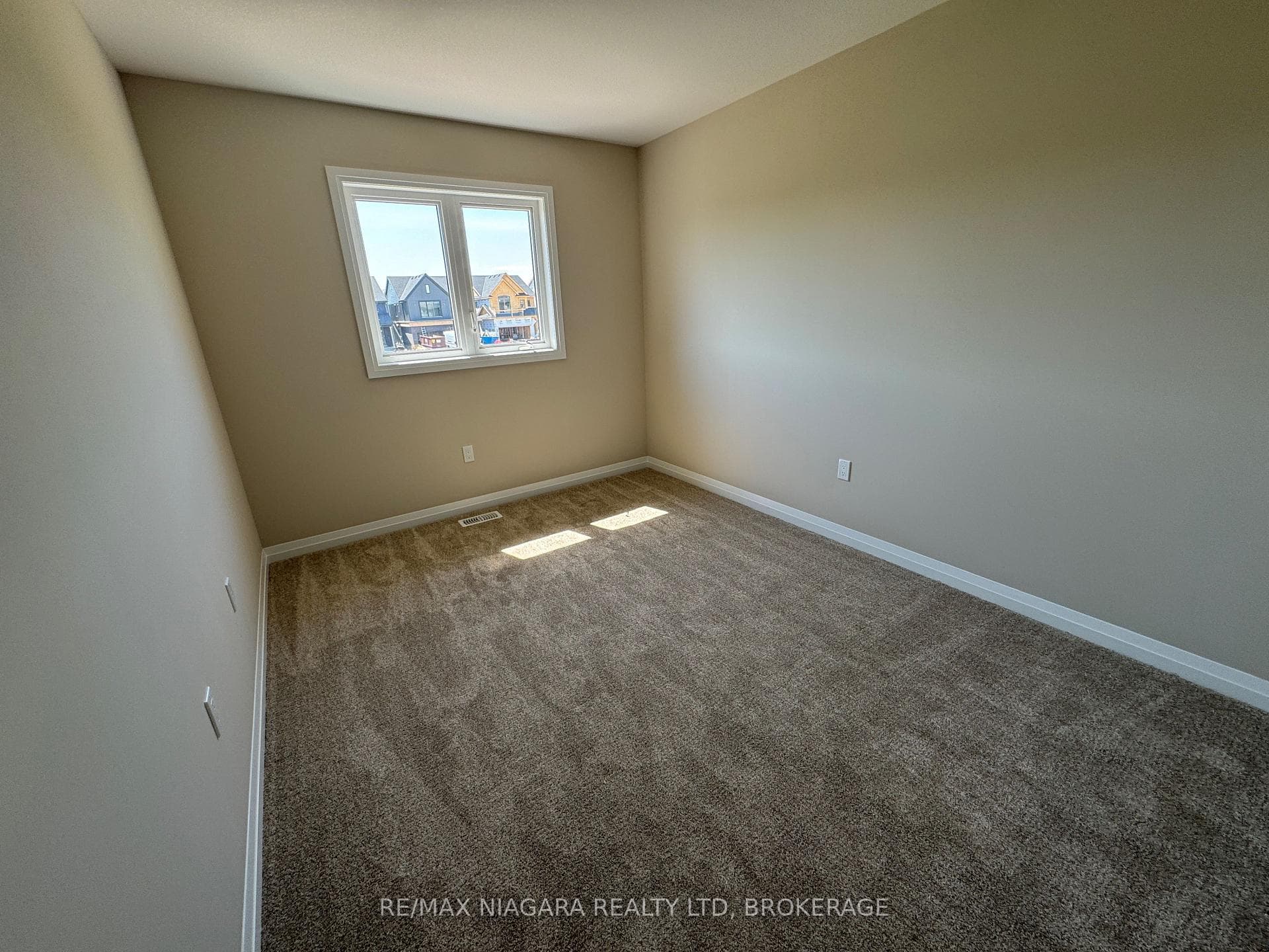 7401 Marvel Drive photo 10