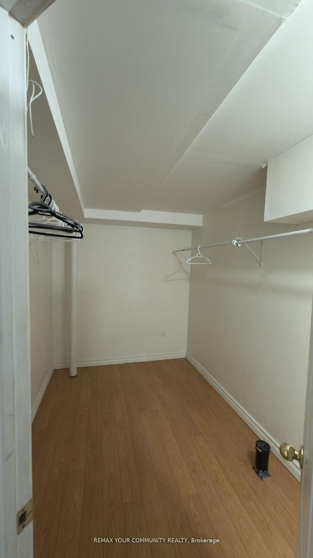 117 English Oak Drive Unit Basement photo 9