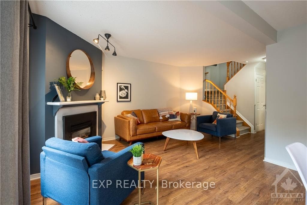 112 ASHPARK Crescent photo 10