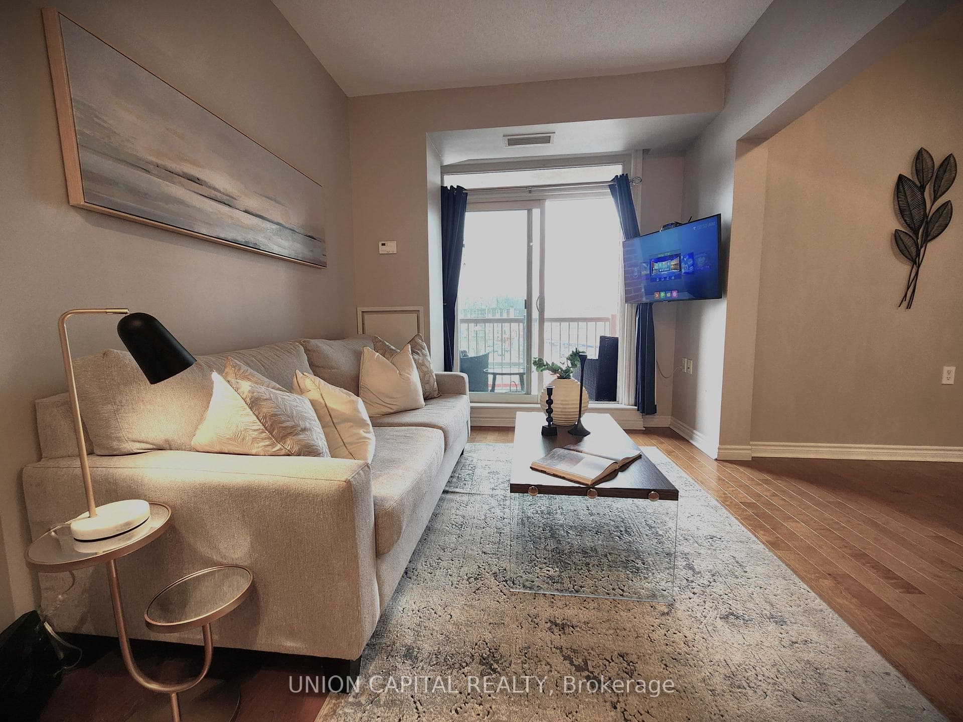 15450 YONGE Street Unit 305 photo 9
