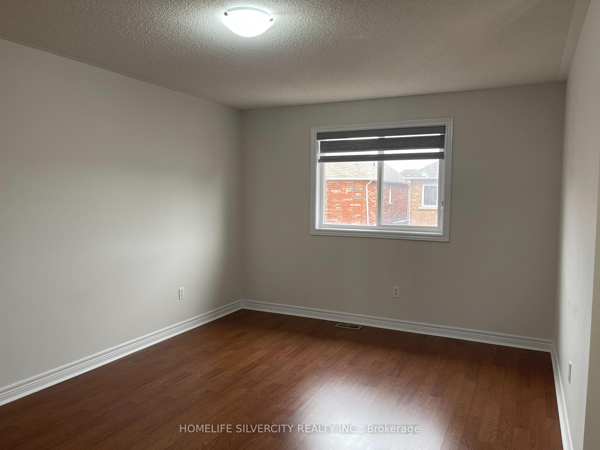 4 Runnymede Crescent photo 20