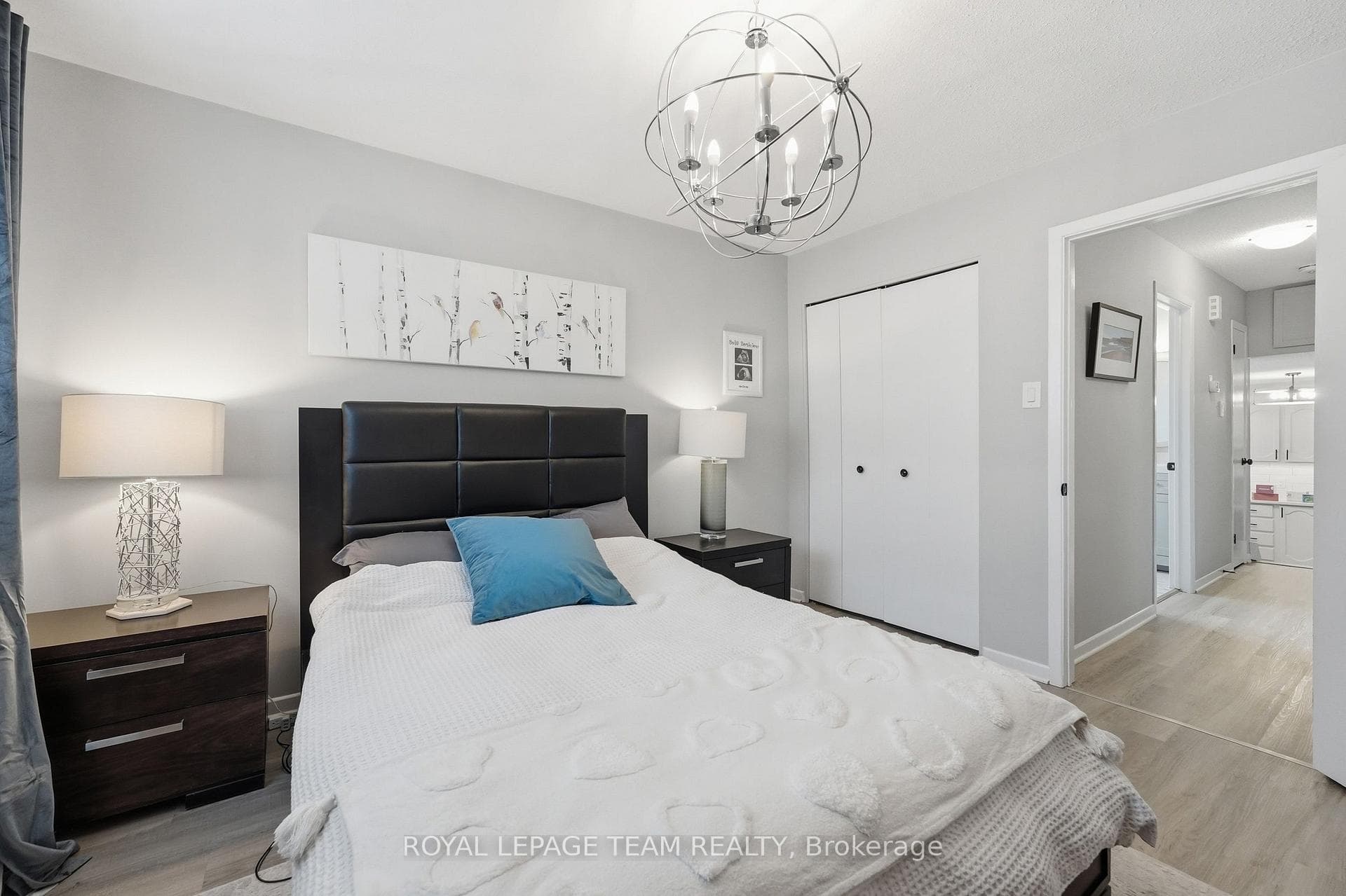 289 Montfort Street photo 32
