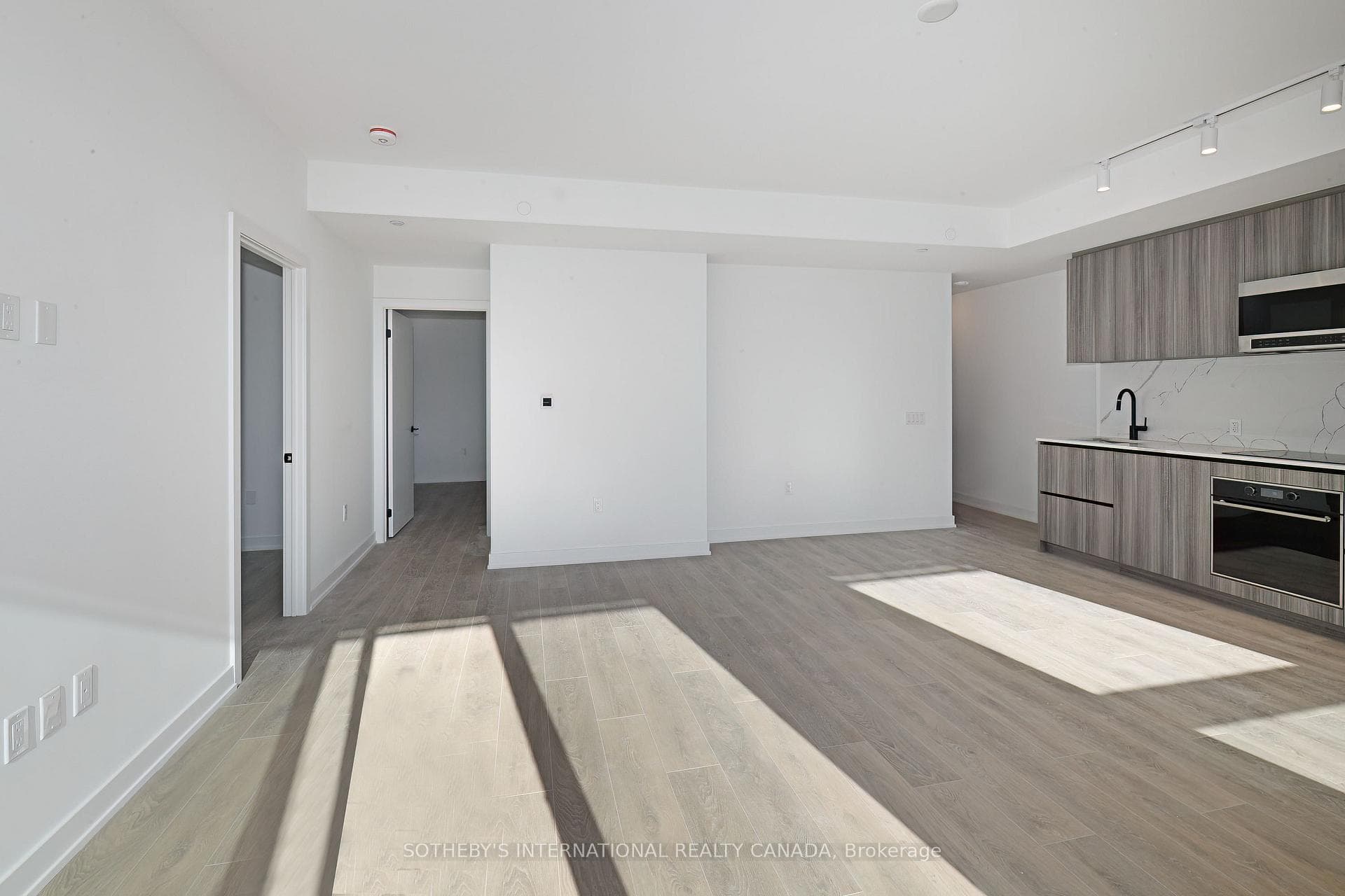 127 Broadway Avenue Unit 1102S photo 5