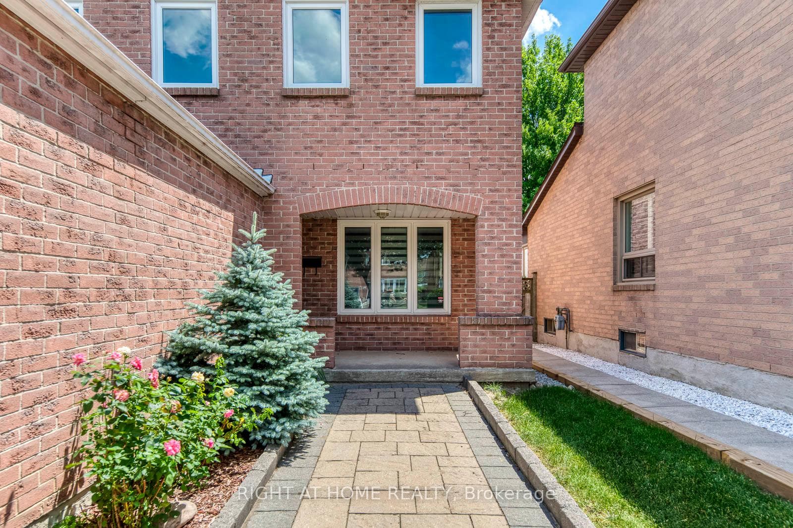17 Nickel Crescent photo 3